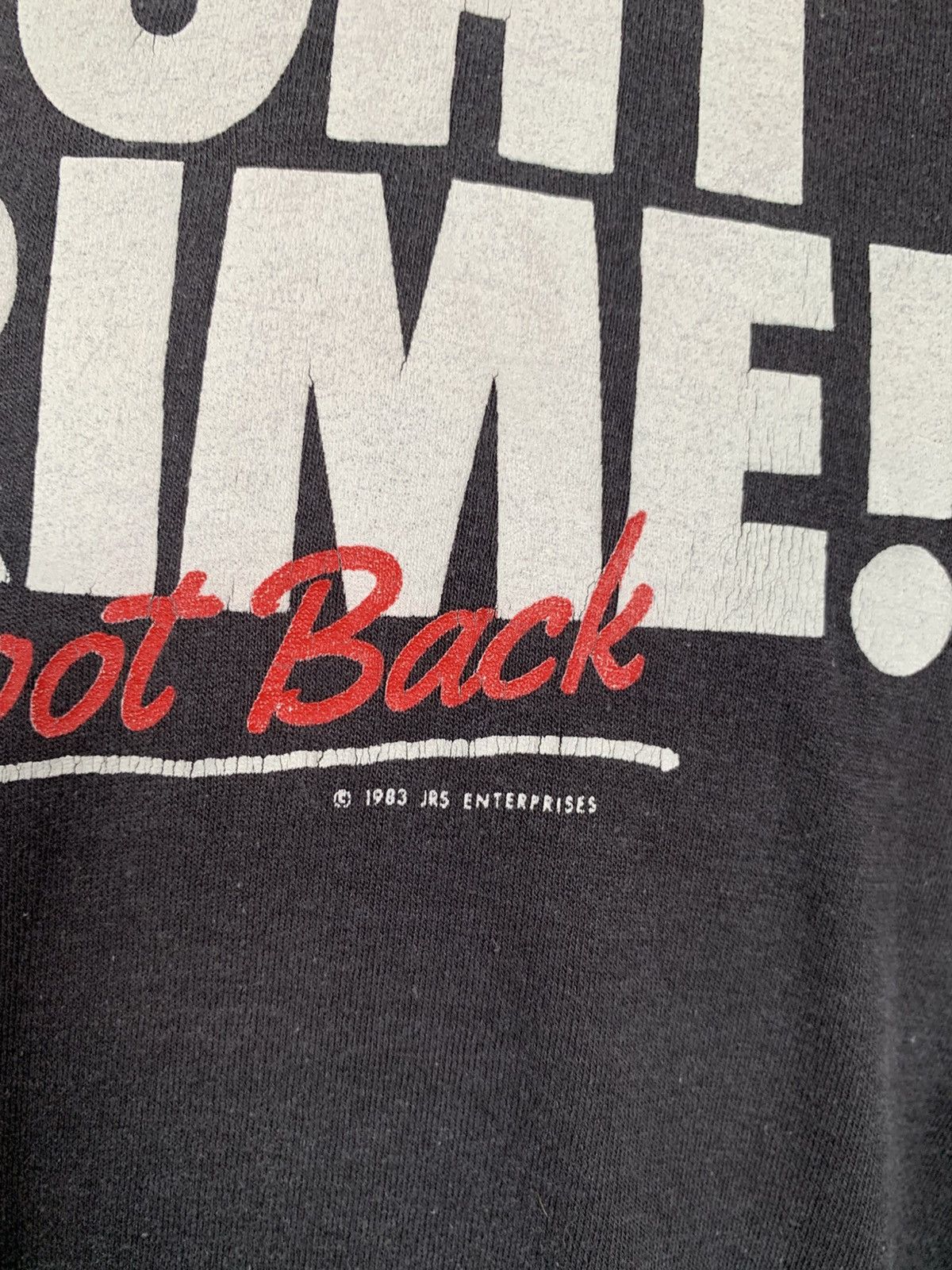 Vintage Vintage 80s Fight Crime Shoot Back Graphics T shirt Size US L / EU 52-54 / 3 - 3 Thumbnail