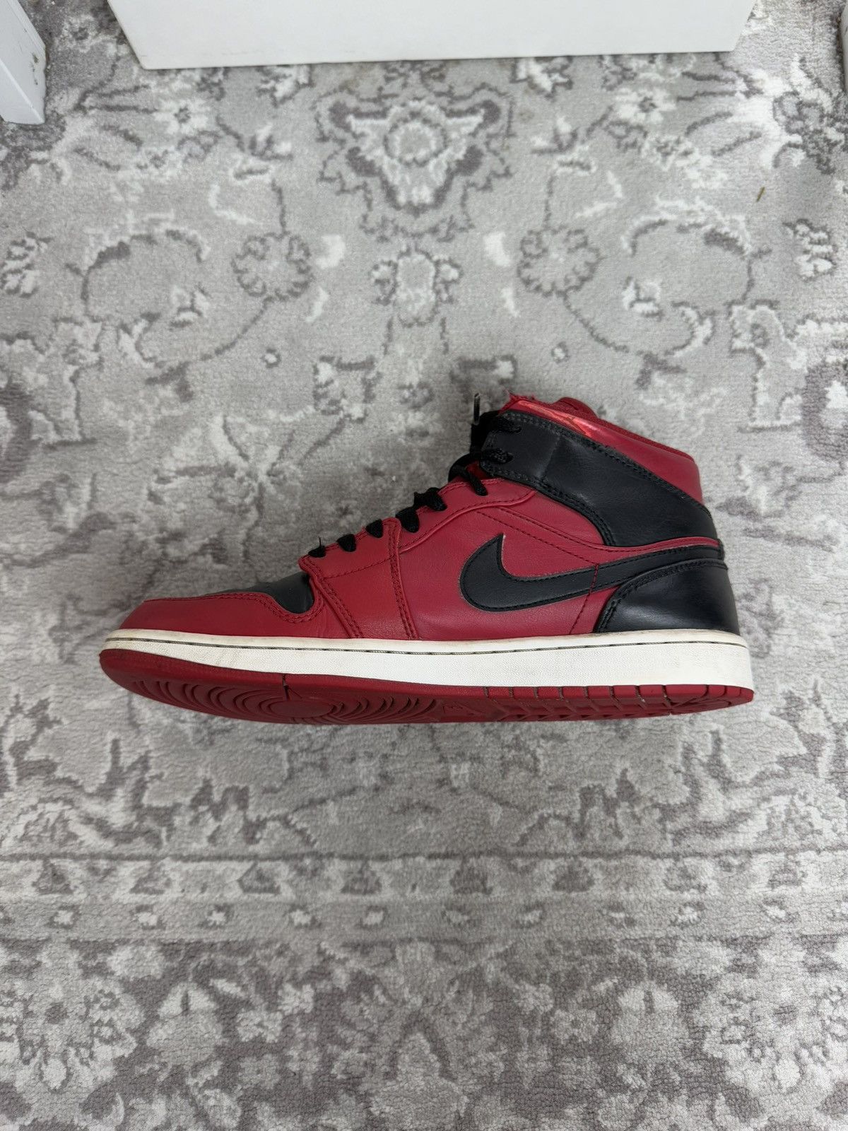 Jordan Brand × Nike Nike Jordan mid Reverse bred US9.5 streetwear basketball y2k Size US 9.5 / EU 42-43 - 5 Thumbnail