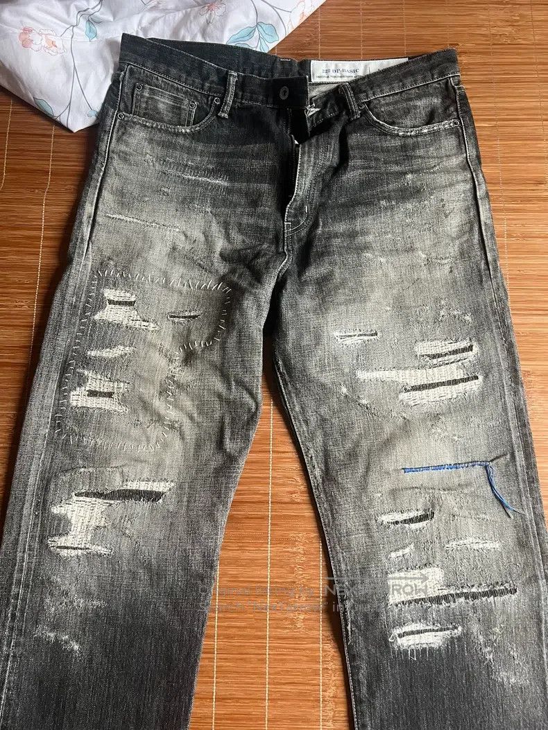 Neighborhood Neighborhood size L Water-washed denim jeans with colorful Size US 27 - 3 Thumbnail