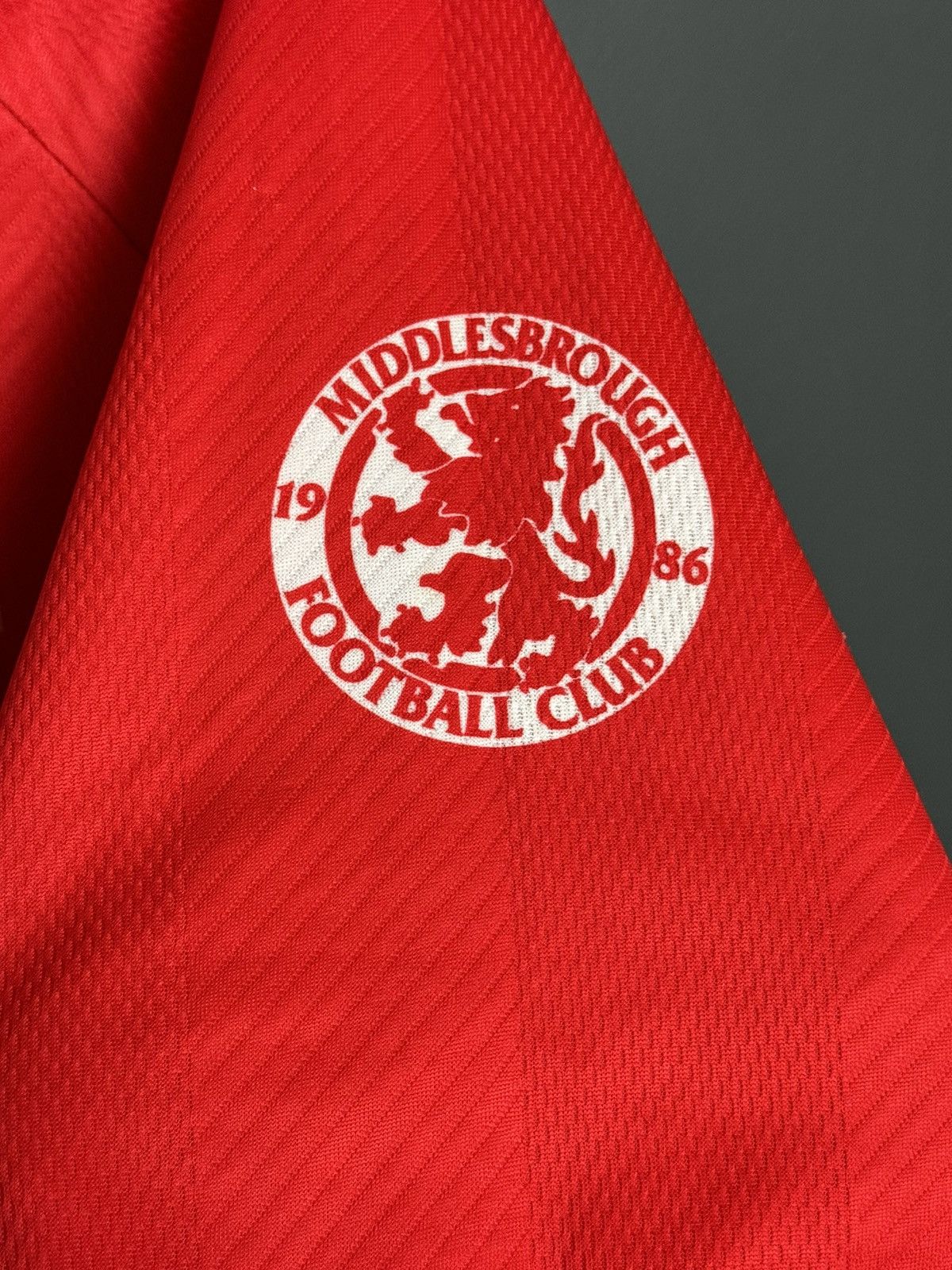 Errea Middlesbrough 96/97 Home Football Jersey Size US L / EU 52-54 / 3 - 5 Thumbnail