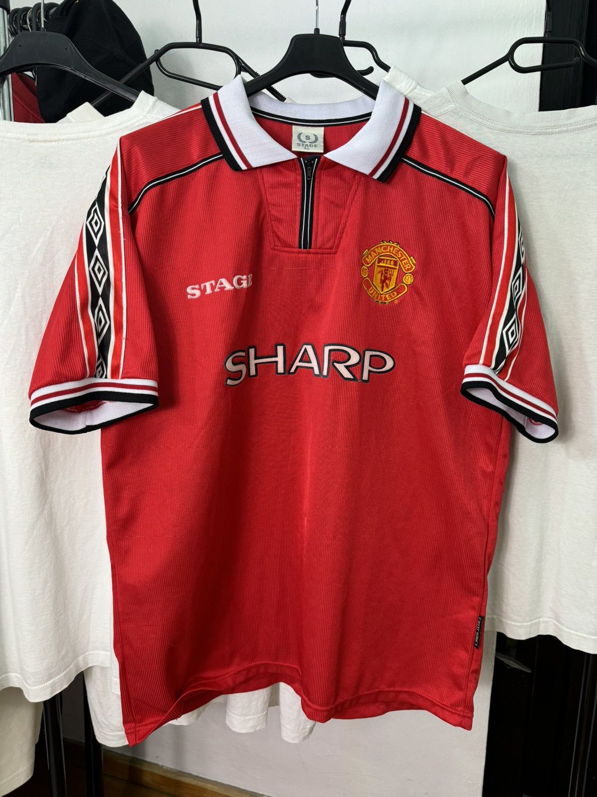 Vintage Vintage Manchester United Sharp Logo Jersey blokecore y2k Size US XL / EU 56 / 4 - 7 Thumbnail