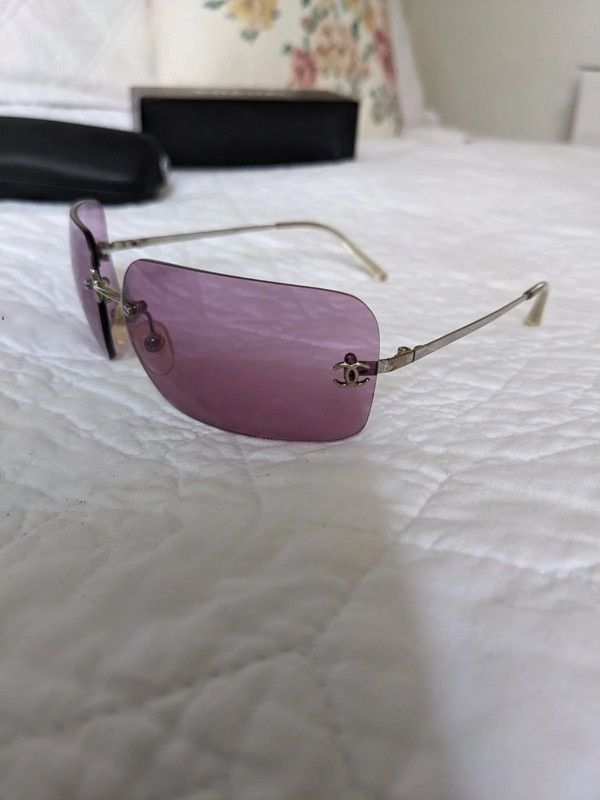 Chanel Chanel Sunglasses 4017 CC Rhinestone Logo Rimless Vintage Size ONE SIZE - 4 Thumbnail