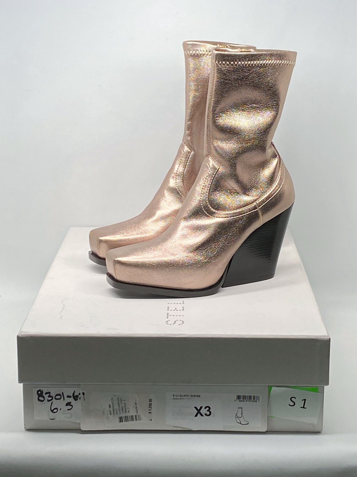 Stella McCartney Stella McCartney Gold Faux Leather Zip Boots size 36.5 Size US 6.5 / IT 36.5 - 12 Thumbnail