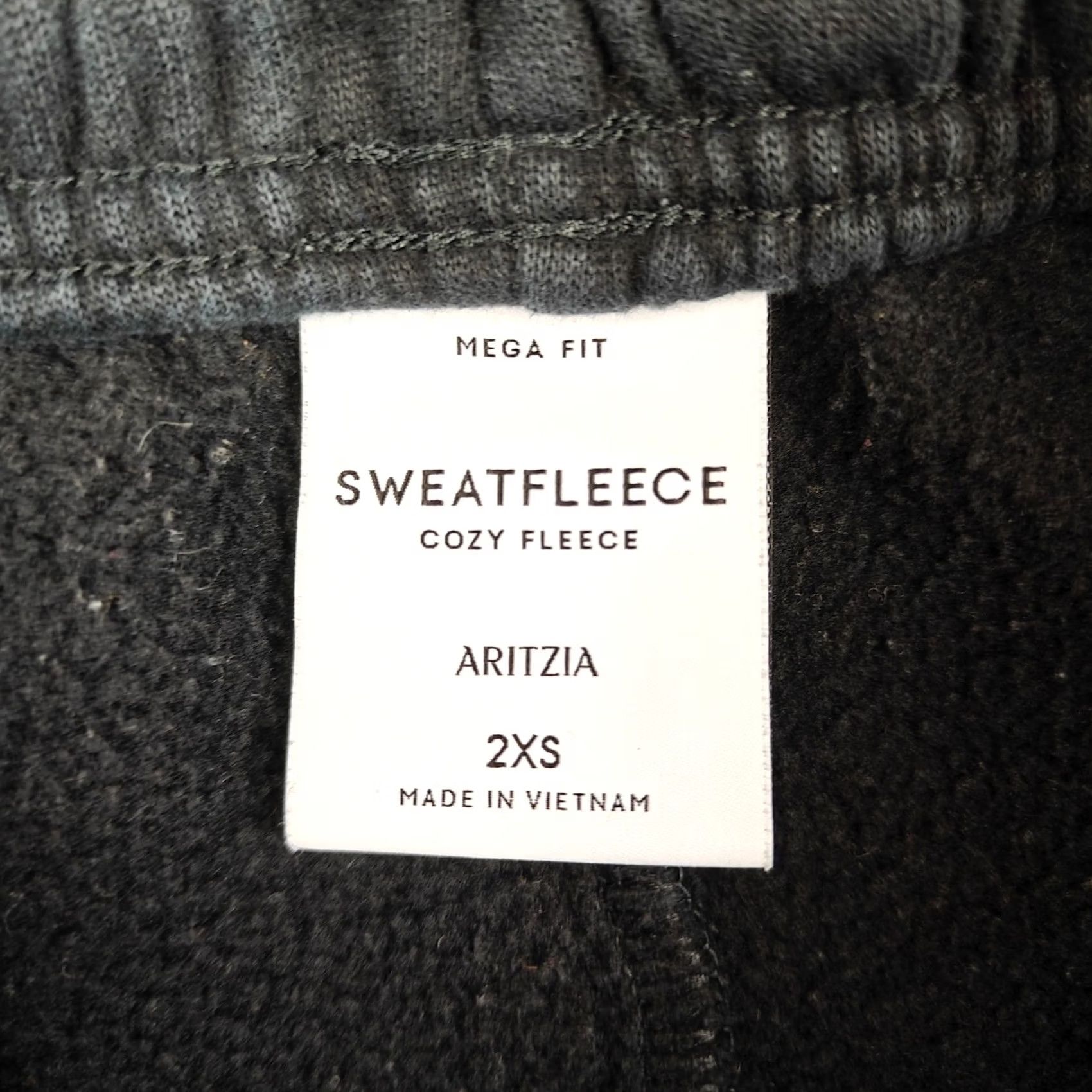 Aritzia Aritzia Sweatpants Womens 2XS Black Sweatfleece Mega Fit Cozy Fleece Joggers Size 24" / US 00 / IT 34 - 4 Thumbnail