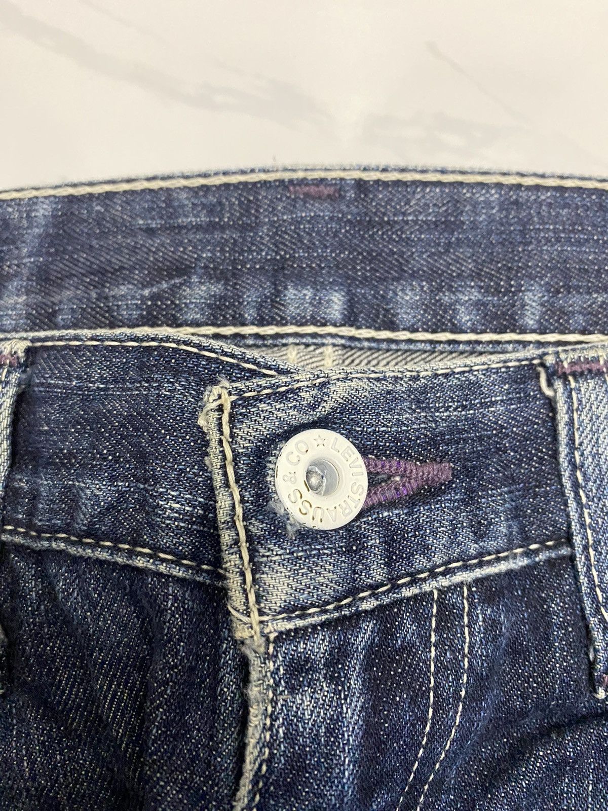 Levi's VINTAGE LEVIS 503 DISTRESSED BAGGY DENIM JEANS Size US 31 - 11 Thumbnail