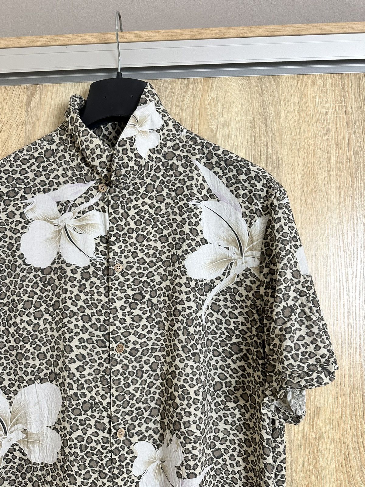Allsaints 🔥 Allsaints Button Up SS Floral Leopard Print Kuhi Shirt XL Size US XL / EU 56 / 4 - 2 Thumbnail