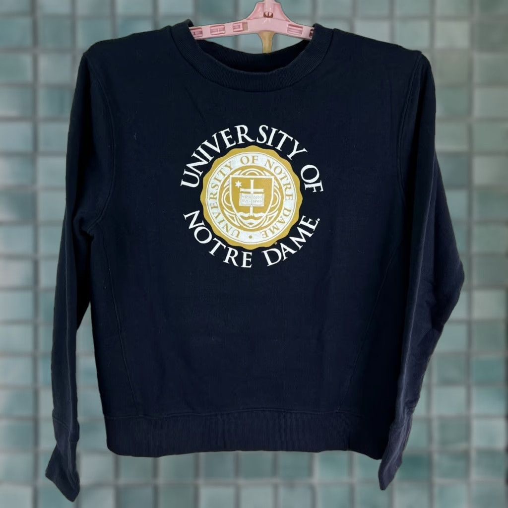 Champion VINTAGE Champion University of Notre Dame Sweatshirt Adult Medium Blue Graphic Print Crew Neck Long Sleeve Mens Size US M / EU 48-50 / 2 - 1 Thumbnail