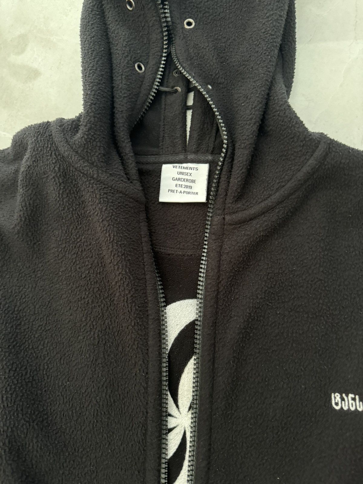 Vetements *RARE* Vetements SS19 Black Gimp Mask Bullet Fleece Hoodie Size US L / EU 52-54 / 3 - 11 Thumbnail