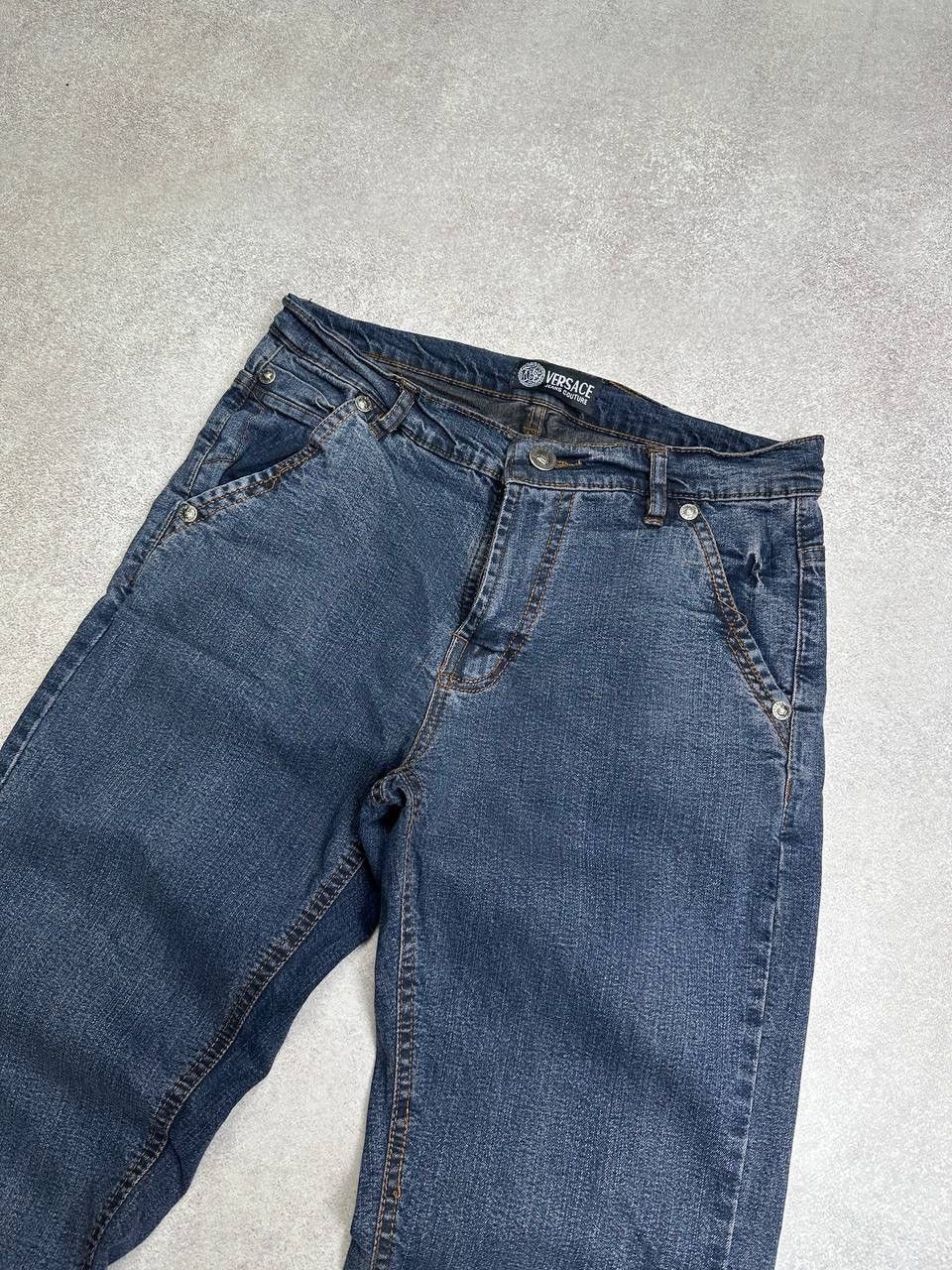 Versace Vintage Versace Big Logo Medusa Y2K Denim Jeans 30 Size US 30 / EU 46 - 7 Thumbnail