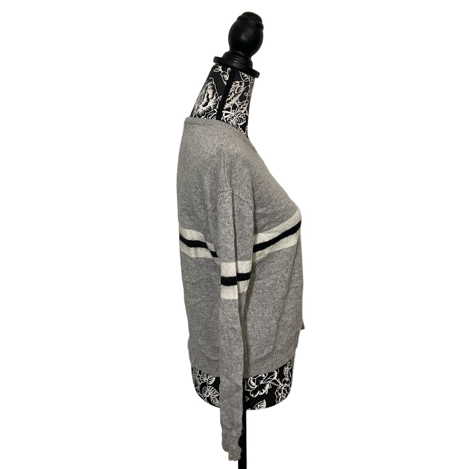 Brandy Melville Brandy Melville Wool Blend Sweater Horizontal Stripes OS Size ONE SIZE - 7 Thumbnail