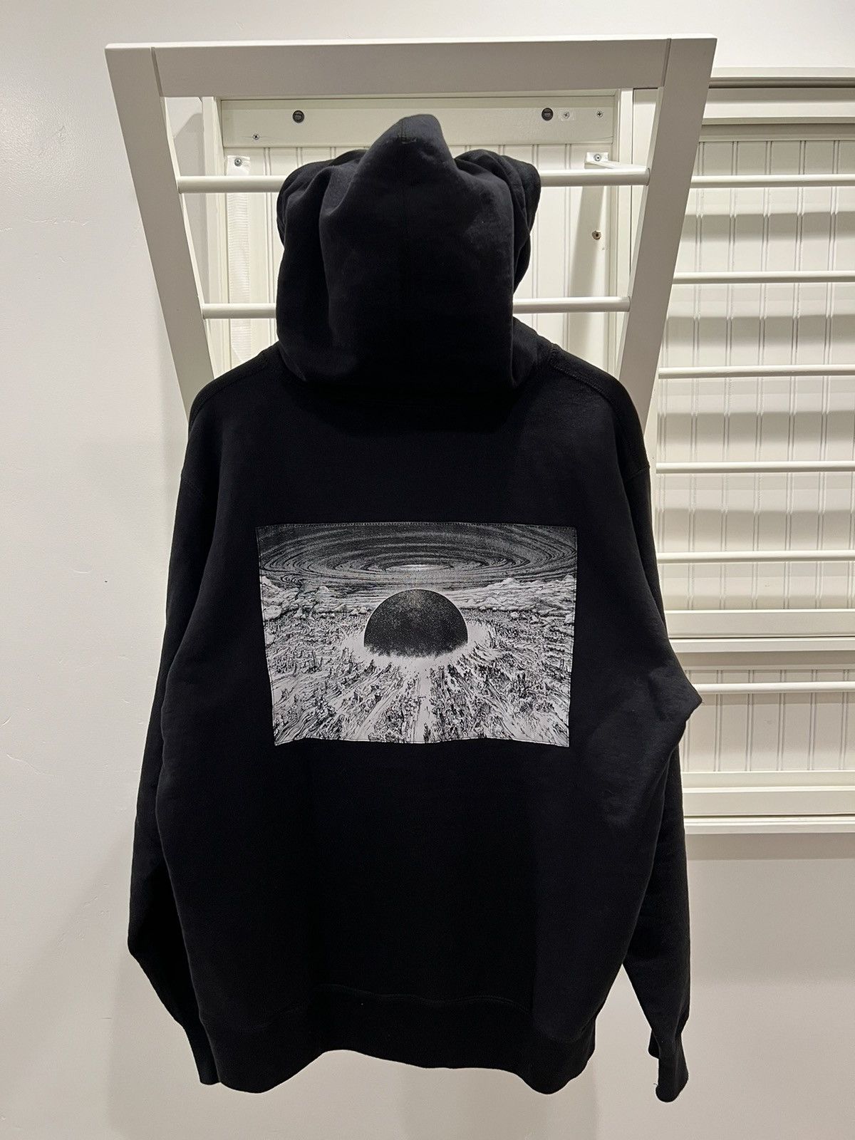 Supreme akira best sale patches hoodie