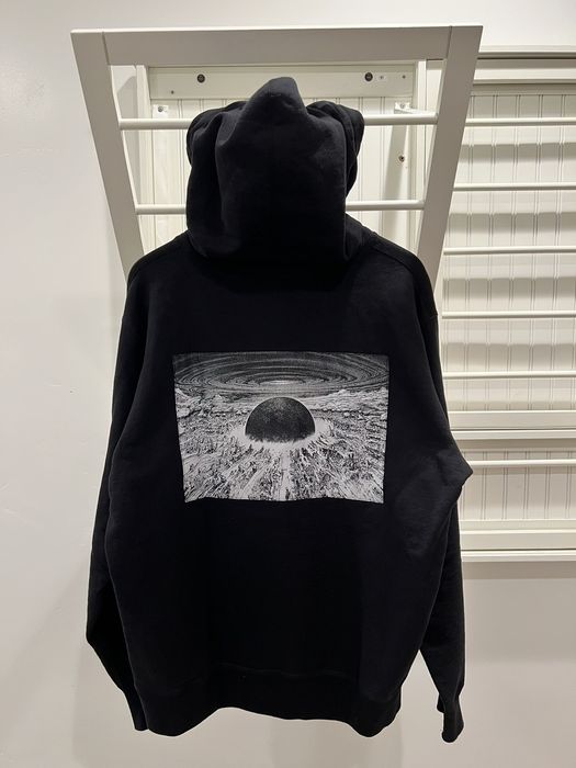 Supreme akira outlet hoodie