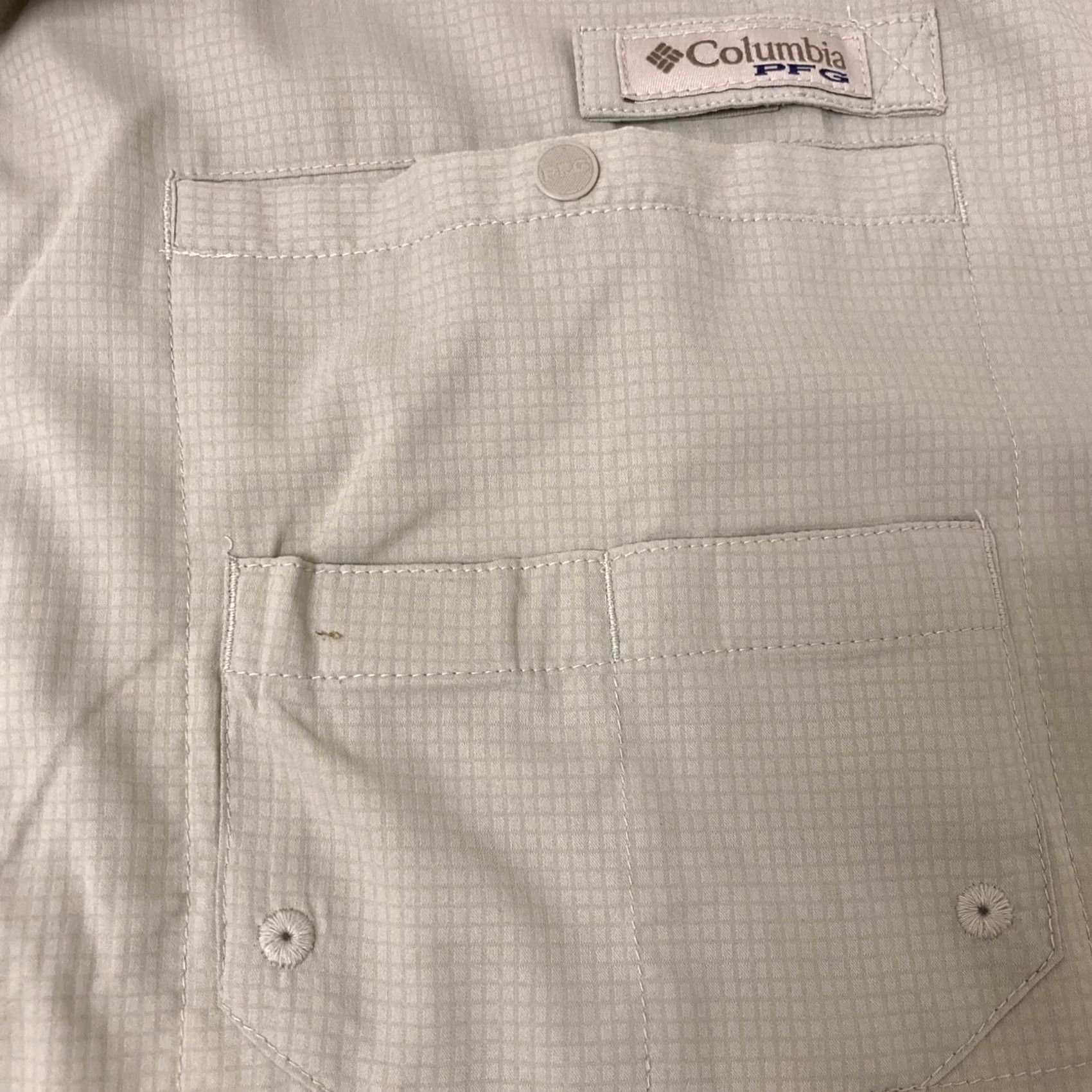 Vintage Columbia PFG Omni-Shade Shirt XL Beige Short Sleeve Button-Up Outdoors Vest Vented Pockets Men Size US XL / EU 56 / 4 - 3 Thumbnail