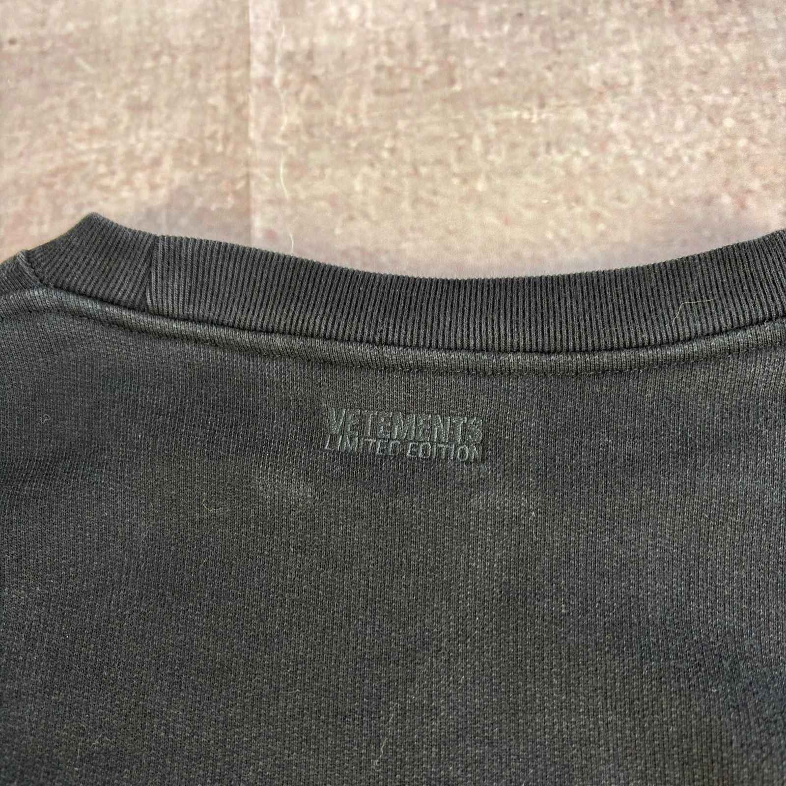 Vetements Vetements Apple think differently sweatshirt crewneck Size US M / EU 48-50 / 2 - 7 Thumbnail