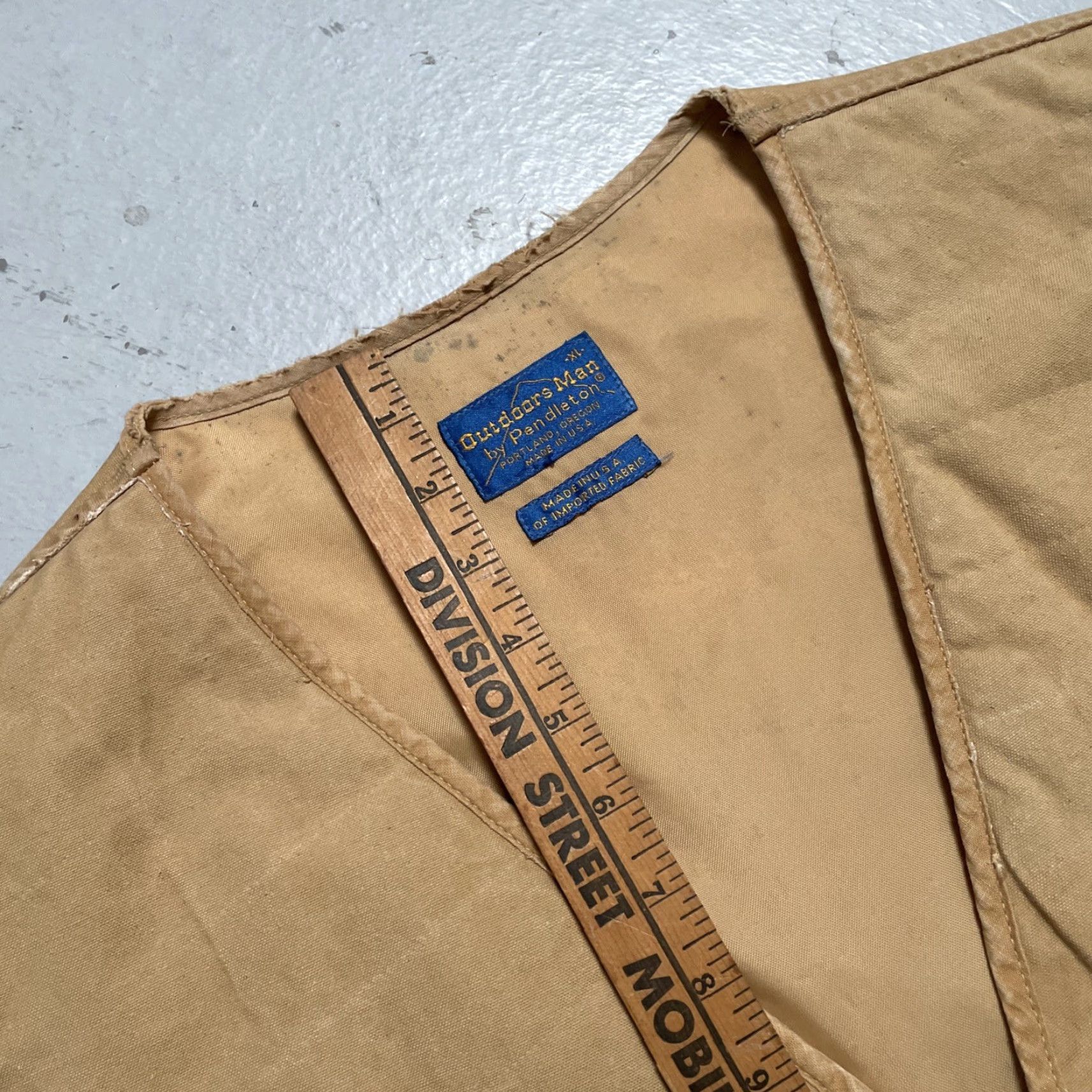 Pendleton VINTAGE Pendleton Vest Men XL Canvas Outdoor Hunting Half Moon Work USA Tan Size US XL / EU 56 / 4 - 3 Thumbnail