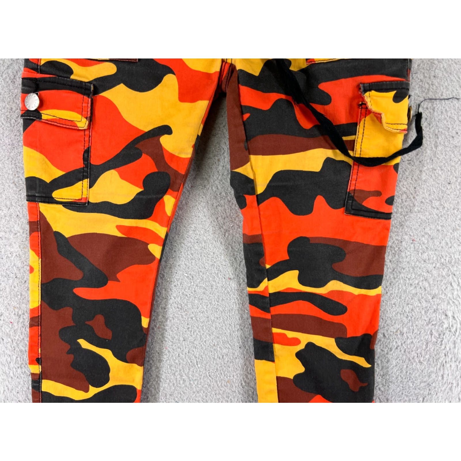 Vintage VIP Jeans Jeans Womens 5 Orange Black Yellow Lava Camo Jogger Cargo Cotton Blend Size 27" / US 4 / IT 40 - 3 Thumbnail