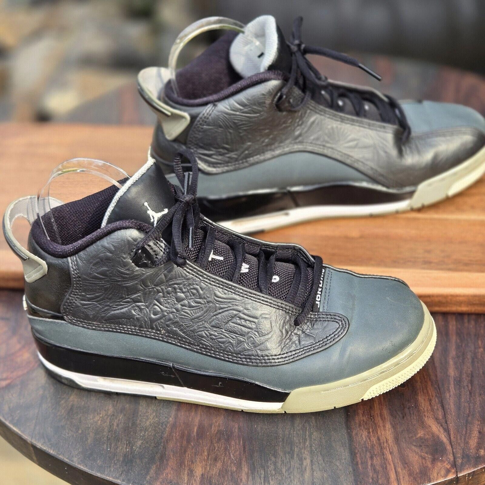 Designer Nike Air Jordan Dub Zero Charcoal Wolf SZ 7Y 311047-004 AS2 Size US 7 / EU 40 - 4 Thumbnail