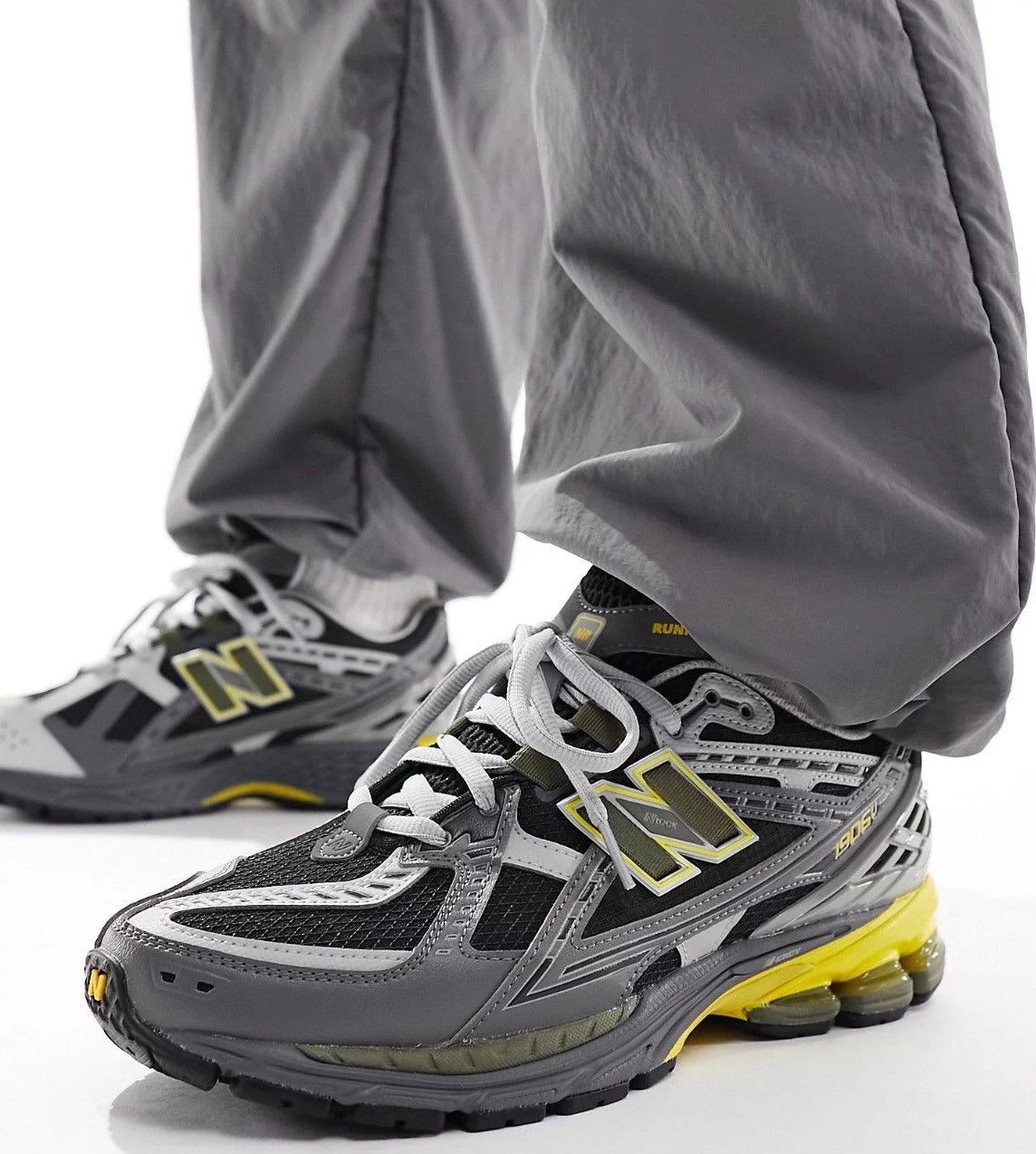 image of New Balance 1906 R Shoes in Grey, Men's (Size 11)
