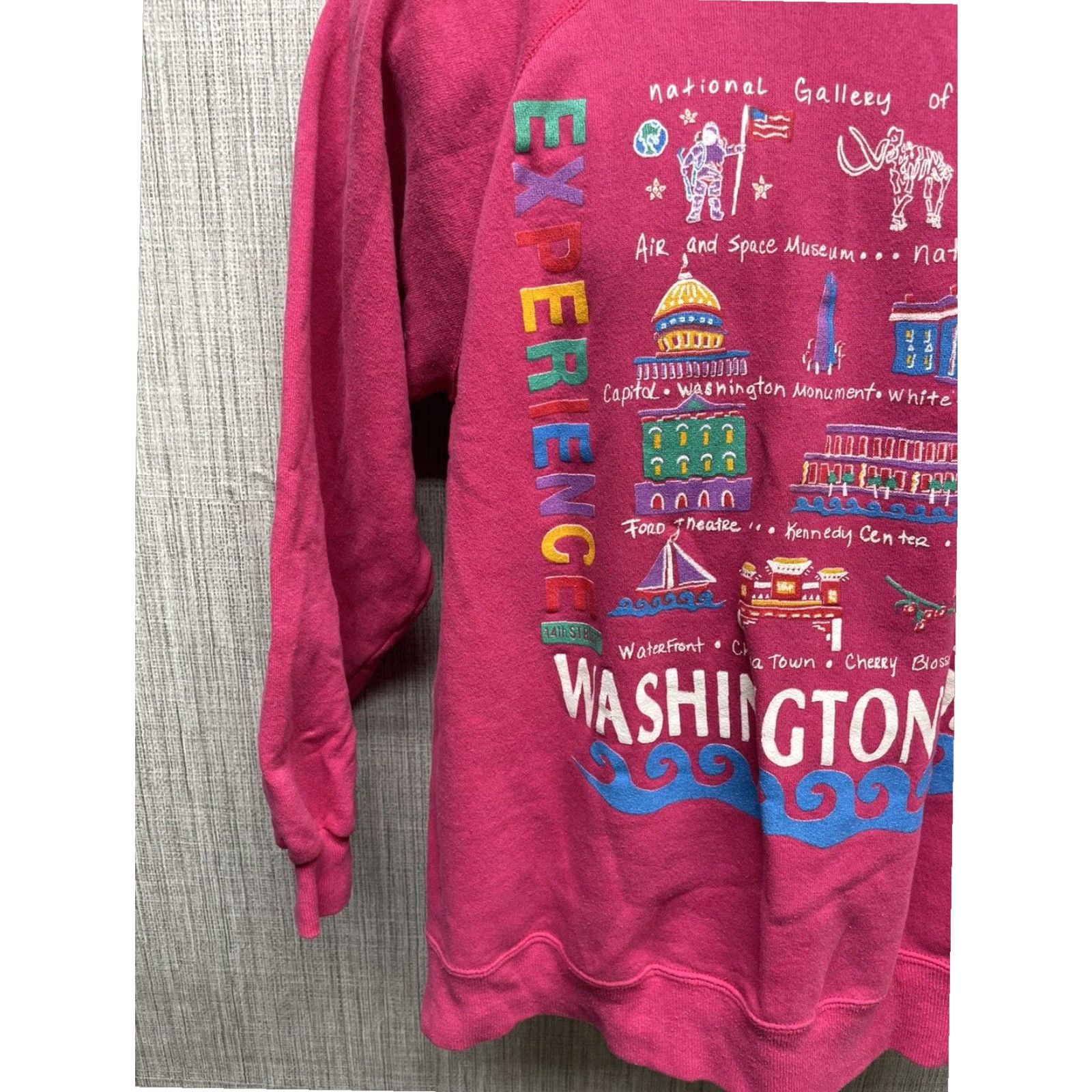 Hanes VINTAGE Hanes Pink Graphic Sweatshirt Women's Large Made in USA Pullover Size L / US 10 / IT 46 - 3 Thumbnail