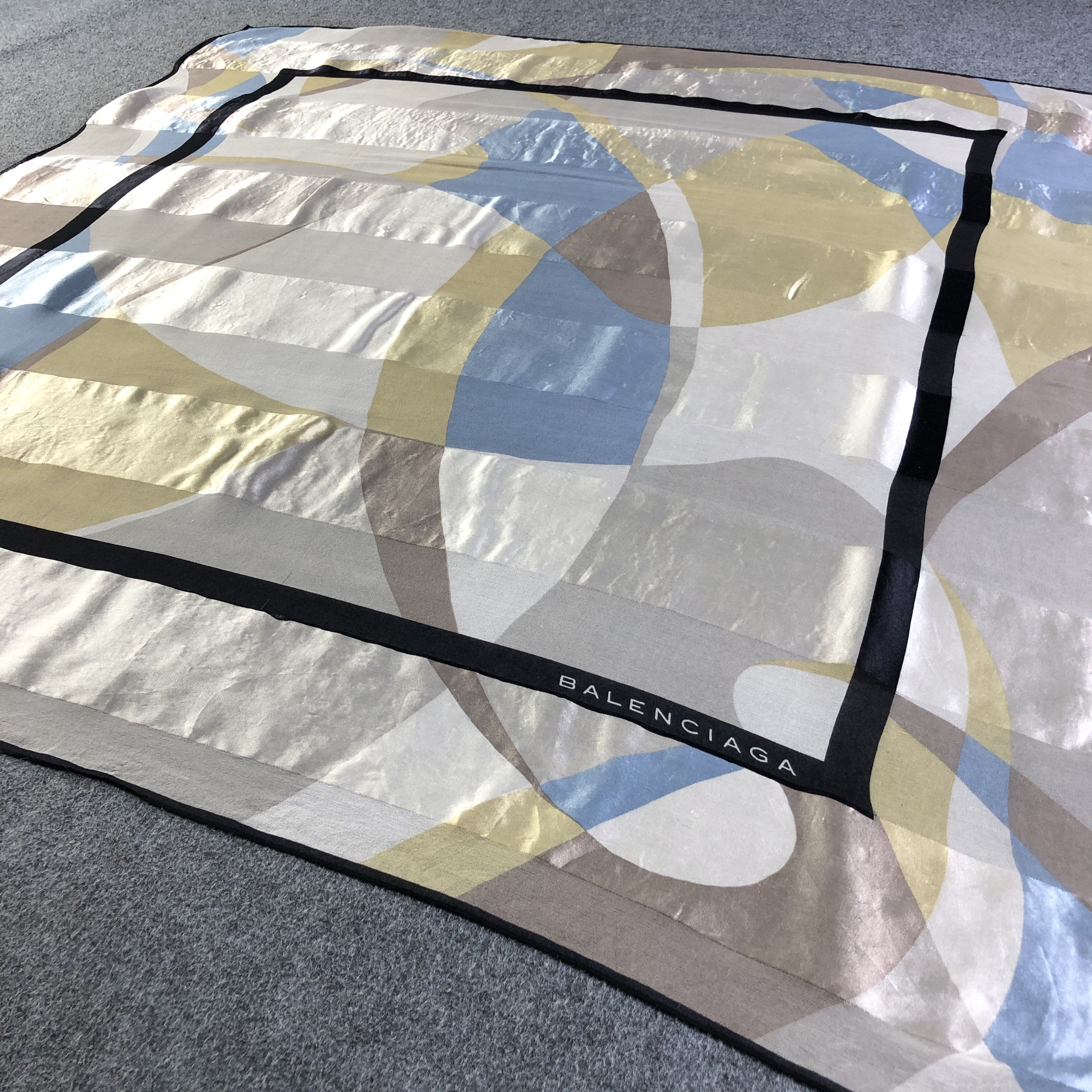 Vintage Balenciaga Abstract Silk Scarf M1146 Size ONE SIZE - 3 Thumbnail