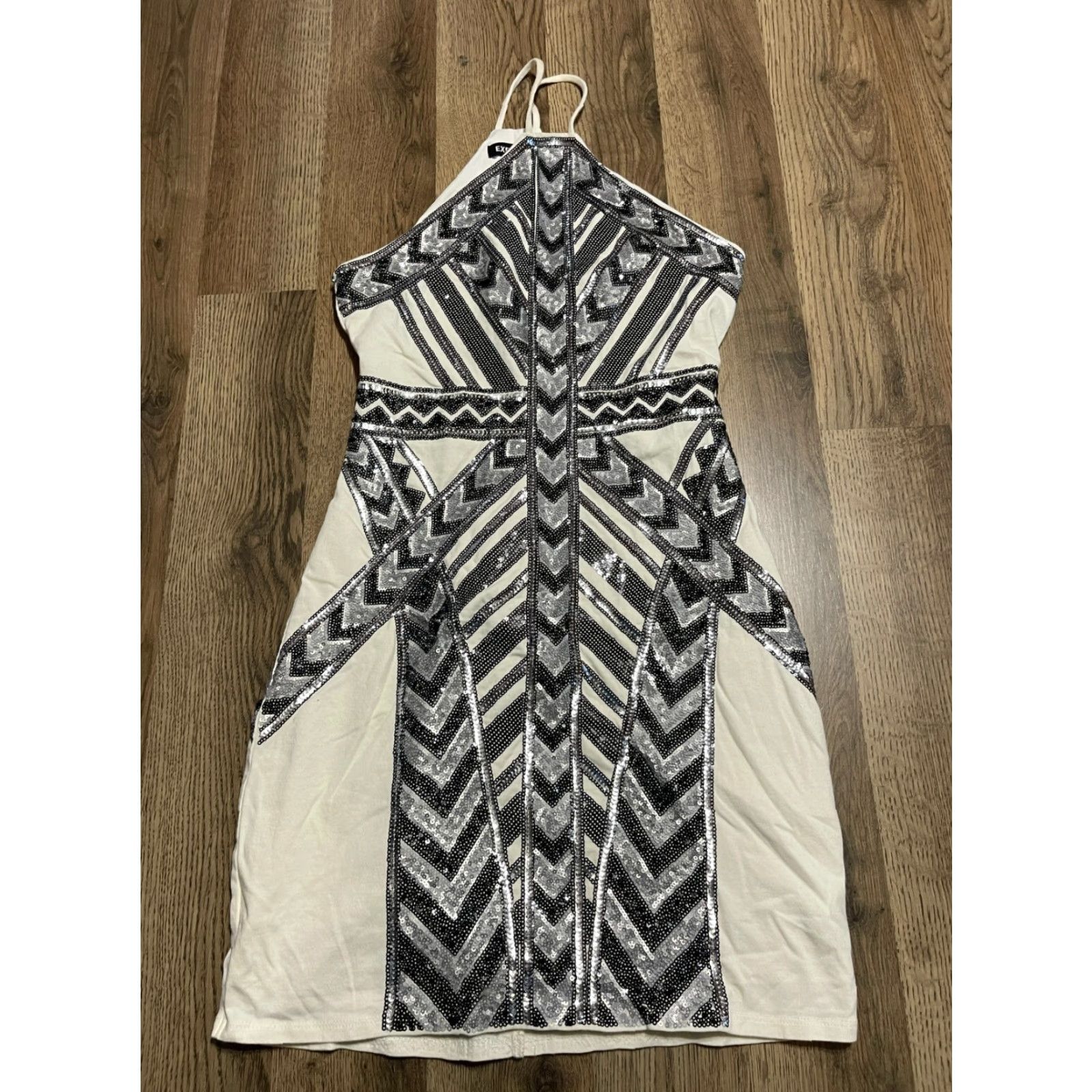 Express **Express White Black Mini Halter Sleeveless Women's Size XS** User: **Express Women's Size XS White Black Mini Halter Sleeveless** Size XS / US 0-2 / IT 36-38 - 2 Thumbnail