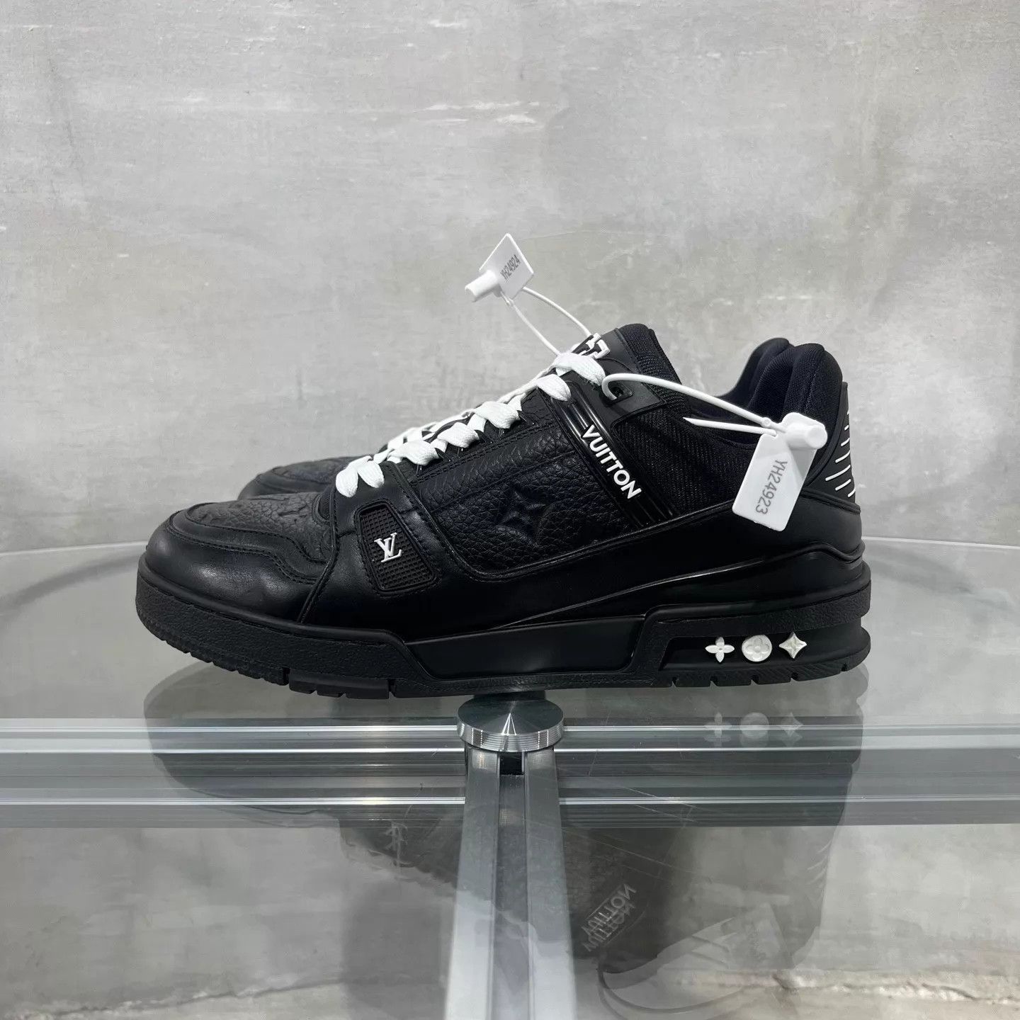 Louis Vuitton LV Trainer Black UK8 42 Size US 9 / EU 42 - 3 Thumbnail