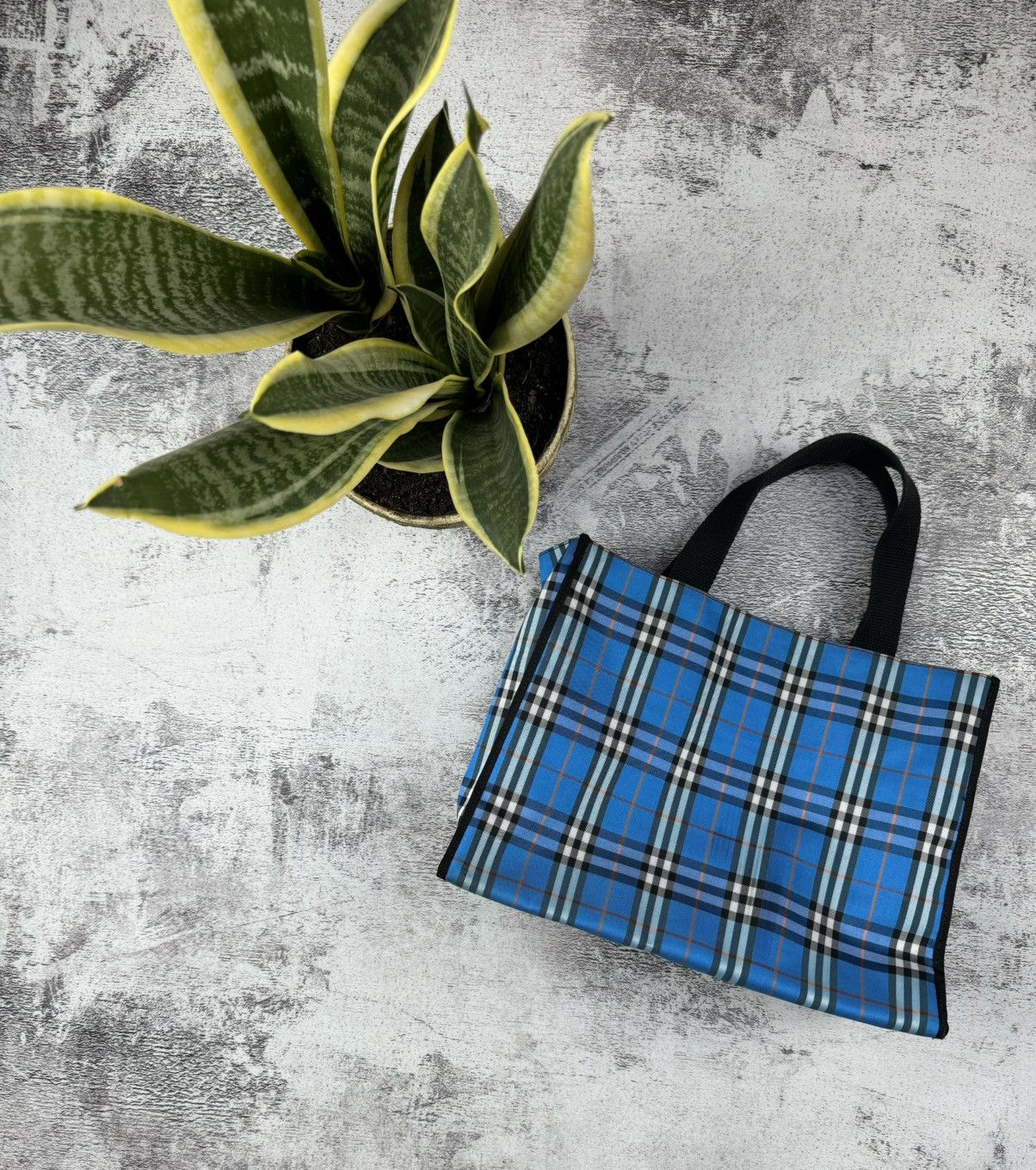 Burberry Vintage 90S Trend Luxury Burberry Nova Check Handbag Italy Size ONE SIZE - 2 Thumbnail