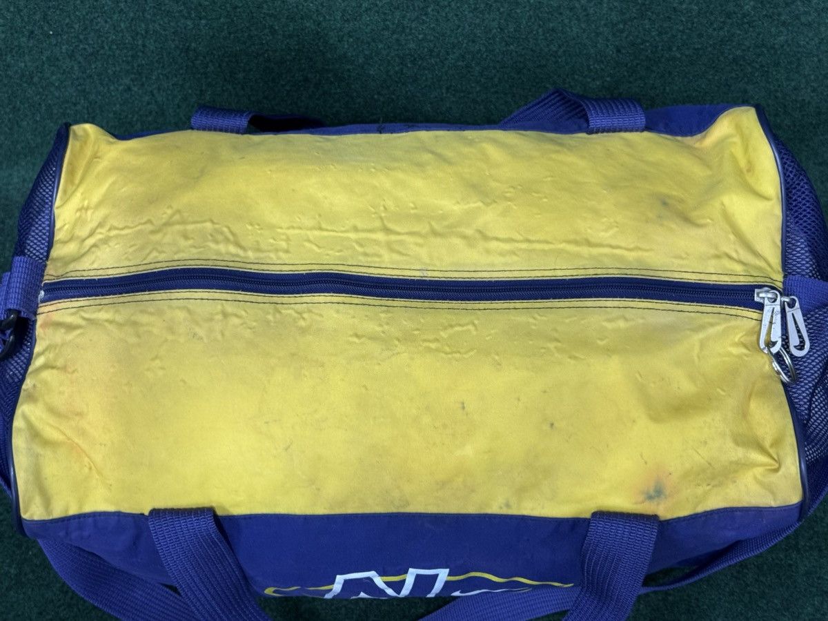 Nike Vintage Nike Duffle Bag Size ONE SIZE - 3 Thumbnail
