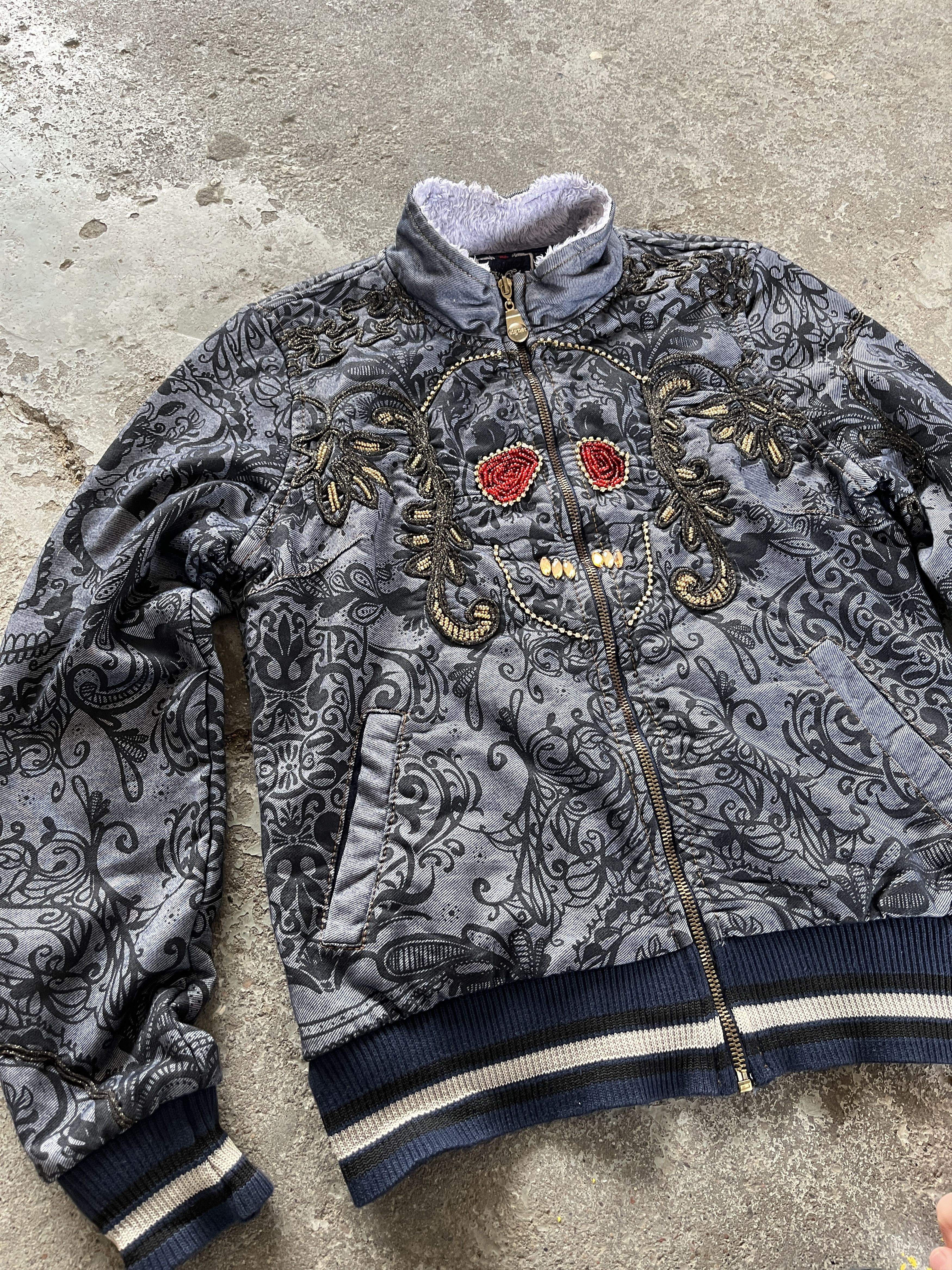 Other signet japan 90s grunge skull all over print sweatshirt Size US S / EU 44-46 / 1 - 3 Thumbnail