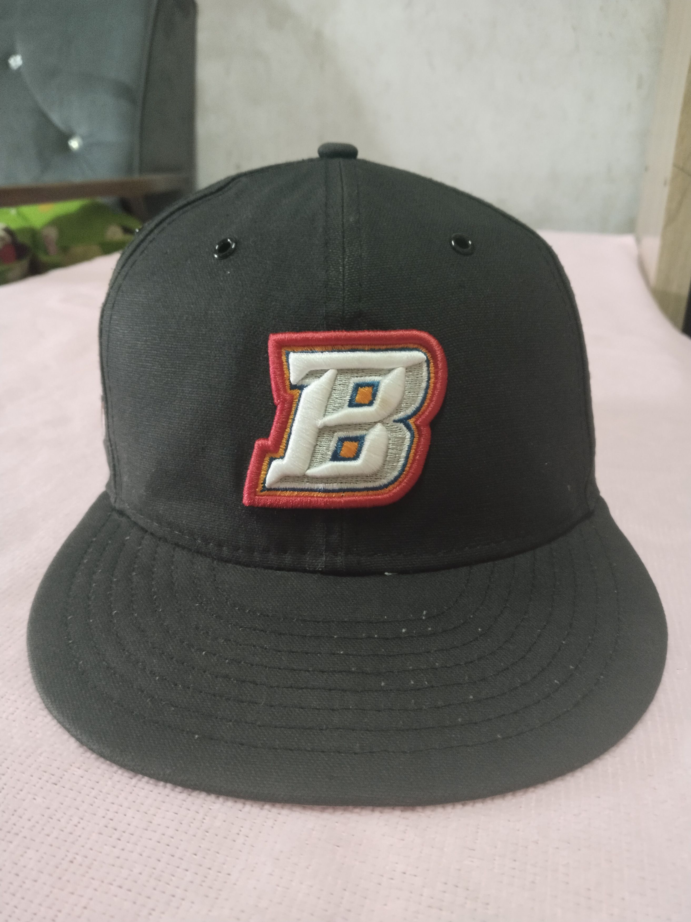 New Era NEW ERA HAT CLUB AUX PACK VINYL BUFFOLO BISON HOMETOWN CAP Size ONE SIZE - 2 Thumbnail