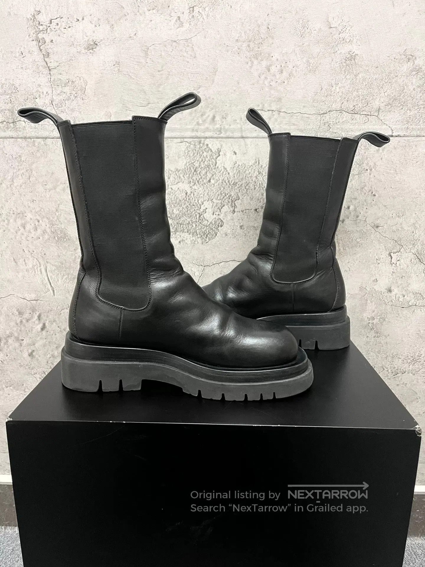 Bottega Veneta Bottega Veneta Lug Sole Chelsea Boots. Size US 7 / IT 37 - 3 Thumbnail