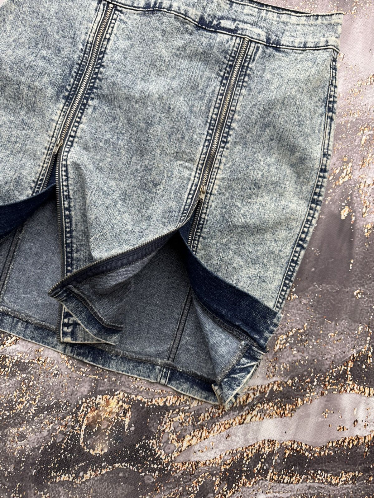 Japanese Brand × Vintage Vintage Multi Zipped Cool Denim Mini Skirt Size 27" / US 4 / IT 40 - 3 Thumbnail