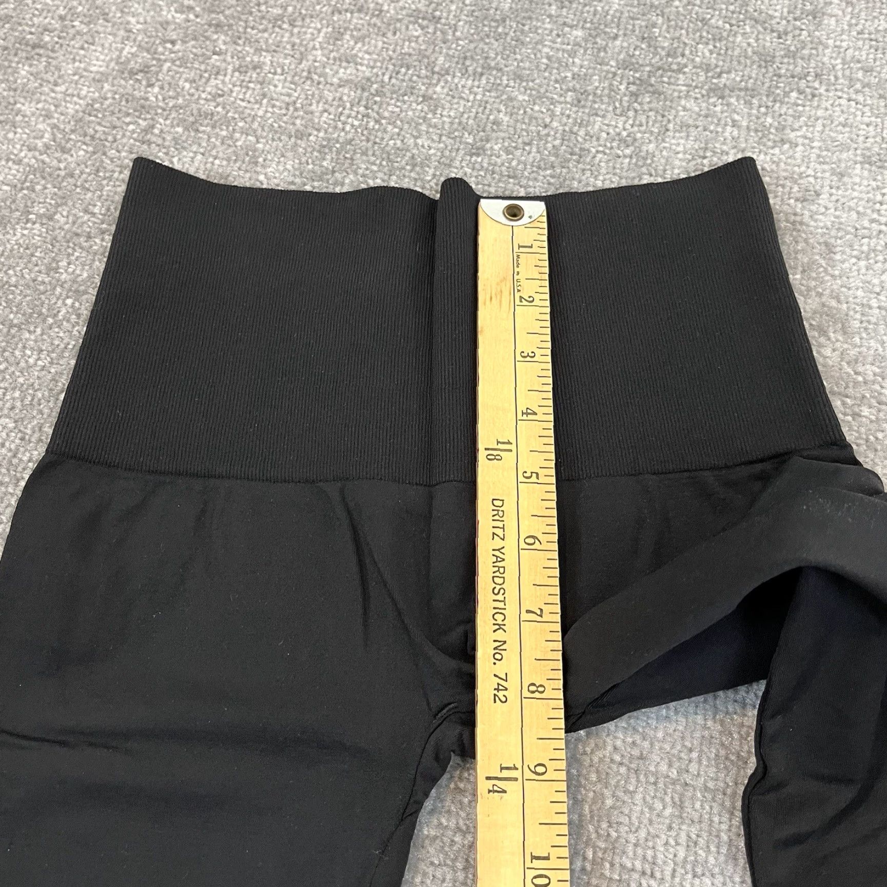 Spanx Spanx Leggings Women Medium x 25" Black Skinny Leg Pull On Compression Nylon Gym Size 40" / US 18 - 6 Thumbnail