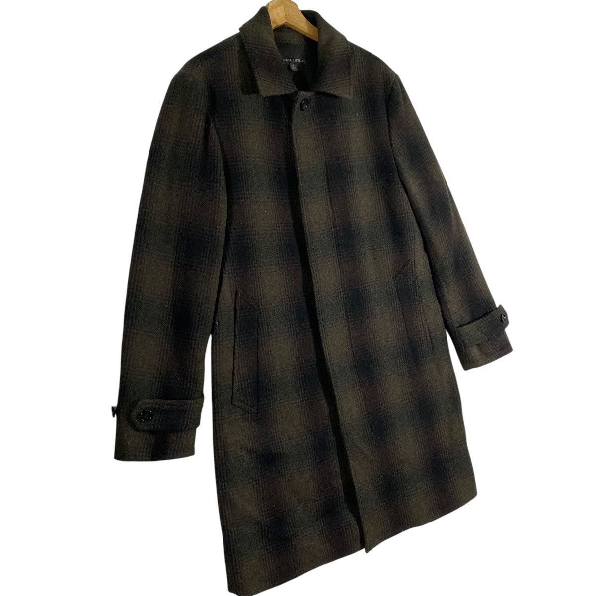 Banana Republic Banana Republic Wool Long Coat S Size But To Fit M Size Size US S / EU 44-46 / 1 - 3 Thumbnail