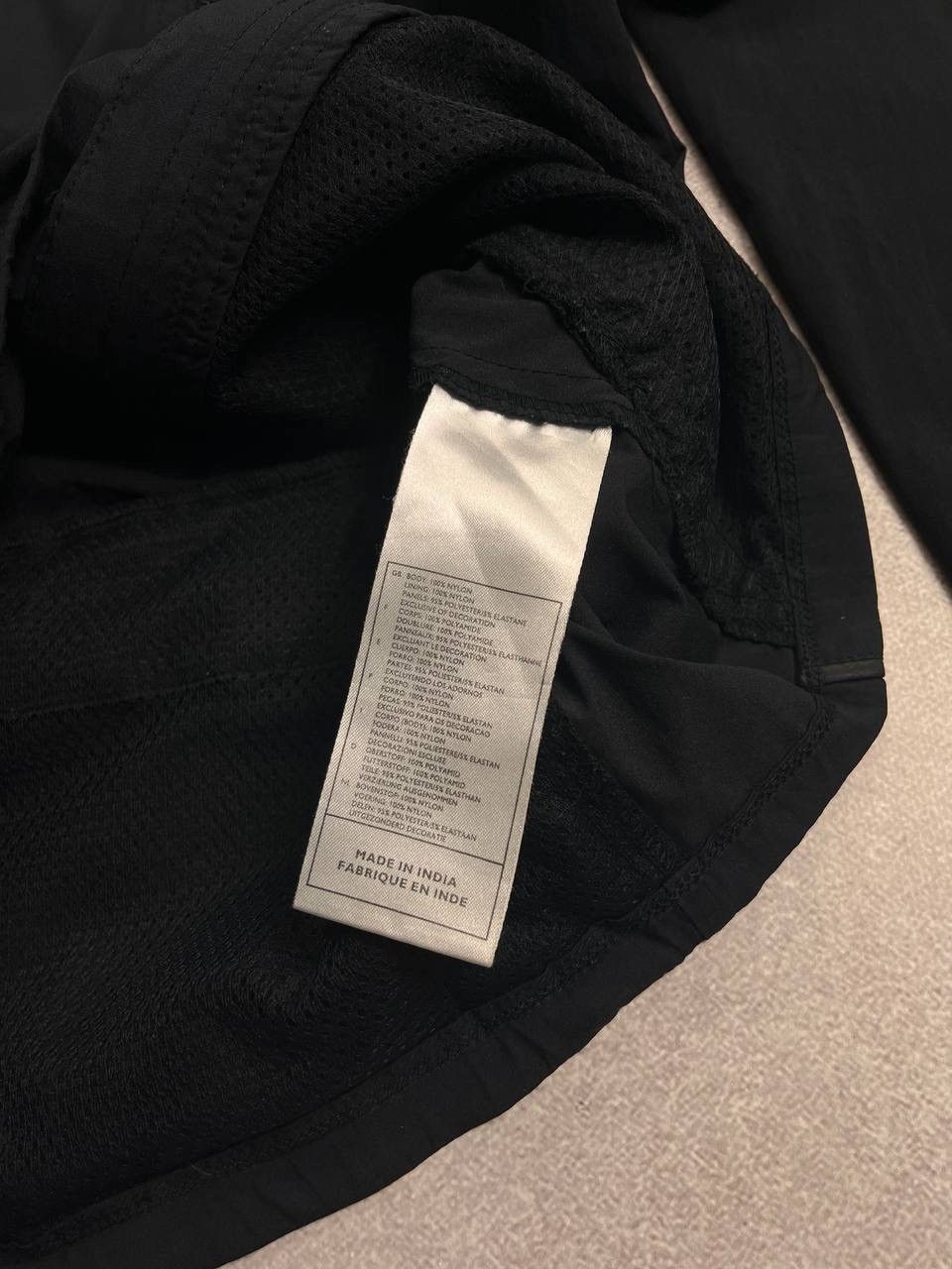 Other VINTAGE NIKE SWOOSH CRAZY TECHWEAR MODULAR NYLON JACKET L Size US M / EU 48-50 / 2 - 5 Thumbnail
