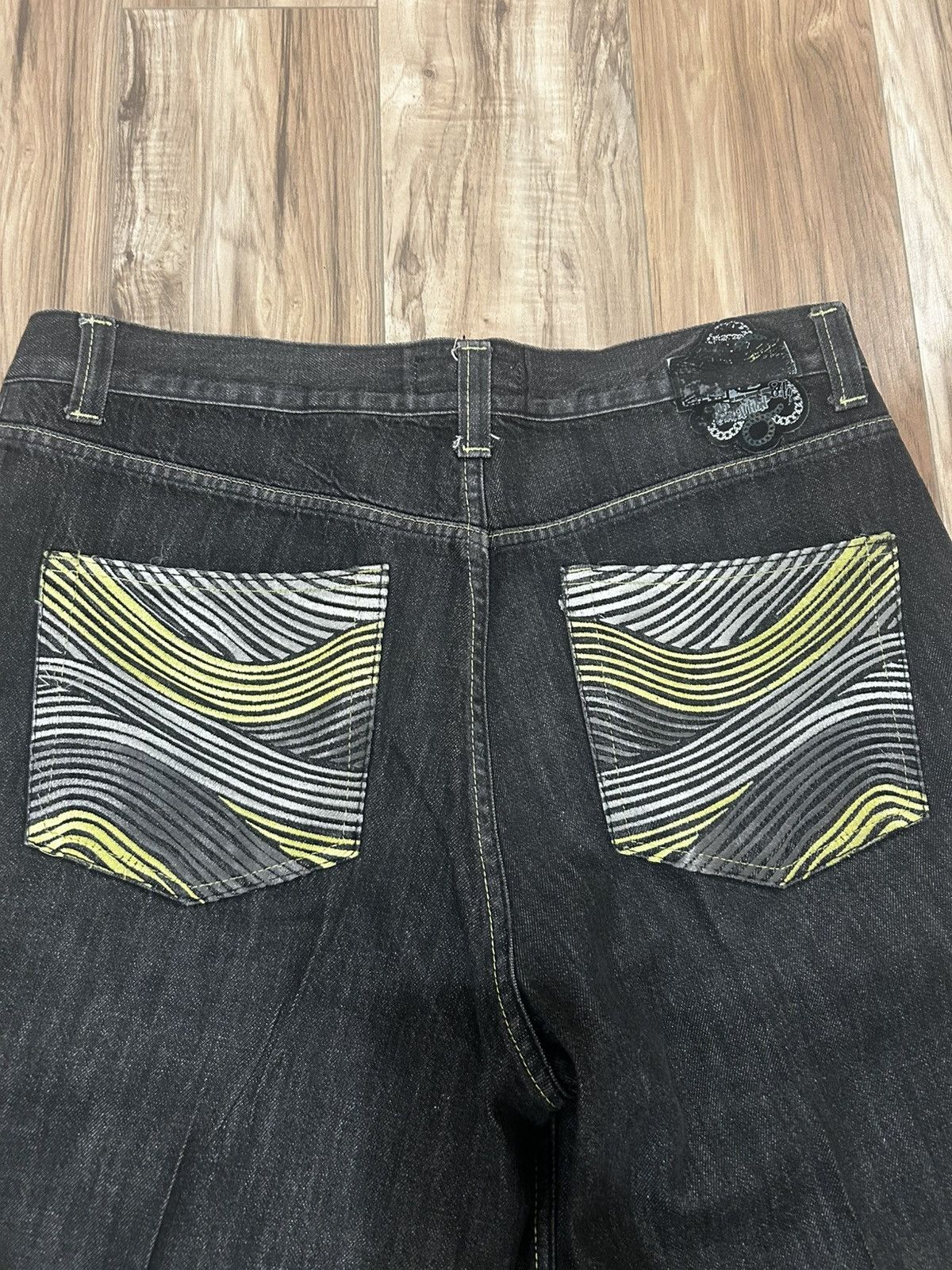 Mecca Vintage Y2K baggy mecca denim shorts, jorts, with embroidery Size US 40 / EU 56 - 2 Thumbnail