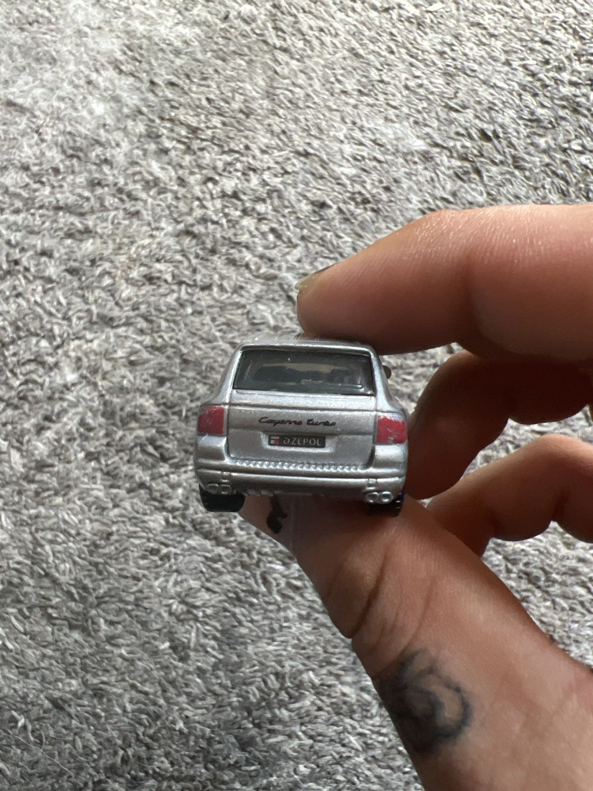 Porsche Design 2004 Mattel Matchbox Porsche Cayenne Turbo Size ONE SIZE - 3 Thumbnail