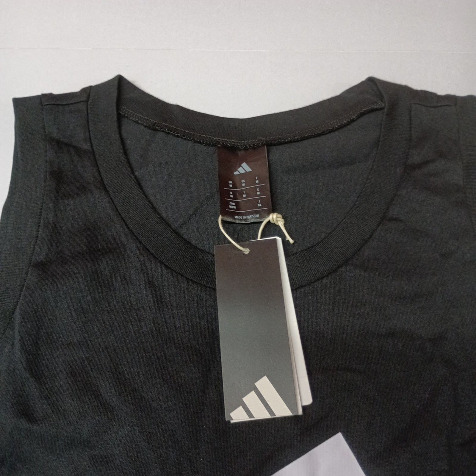 Adidas Adidas Men's Multi Sports Graphic BL Tank Top Size M Black Size US M / EU 48-50 / 2 - 2 Thumbnail