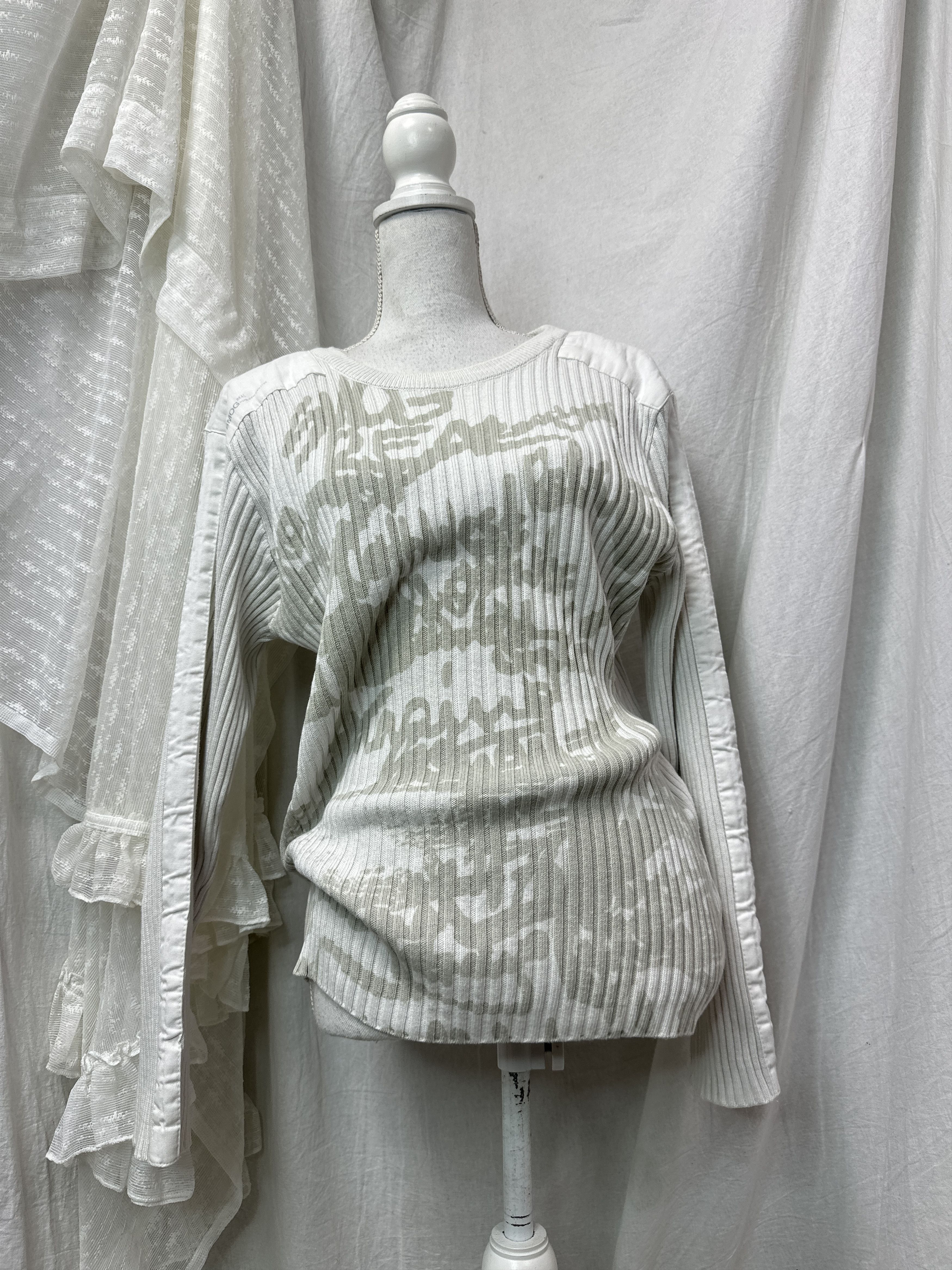 Vintage Vintage Ribbed Fitted Printed Longsleeve Sweater 00s Size US M / EU 48-50 / 2 - 1 Thumbnail