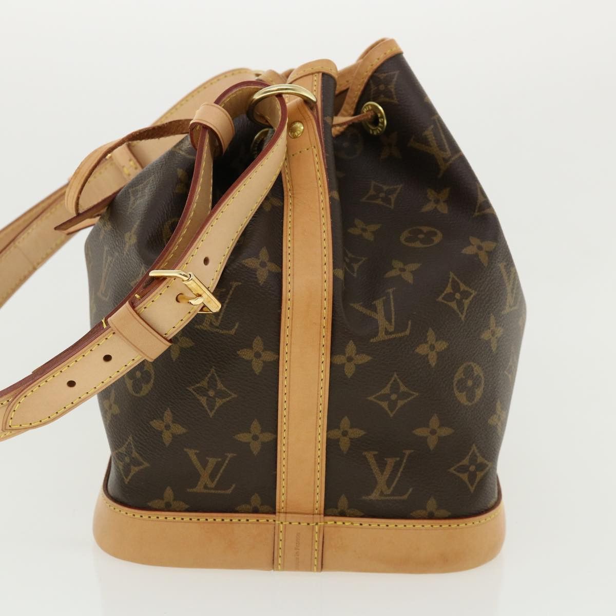 Louis Vuitton LOUIS VUITTON Monogram Petit Noe Shoulder Bag M40818 Size ONE SIZE - 3 Thumbnail