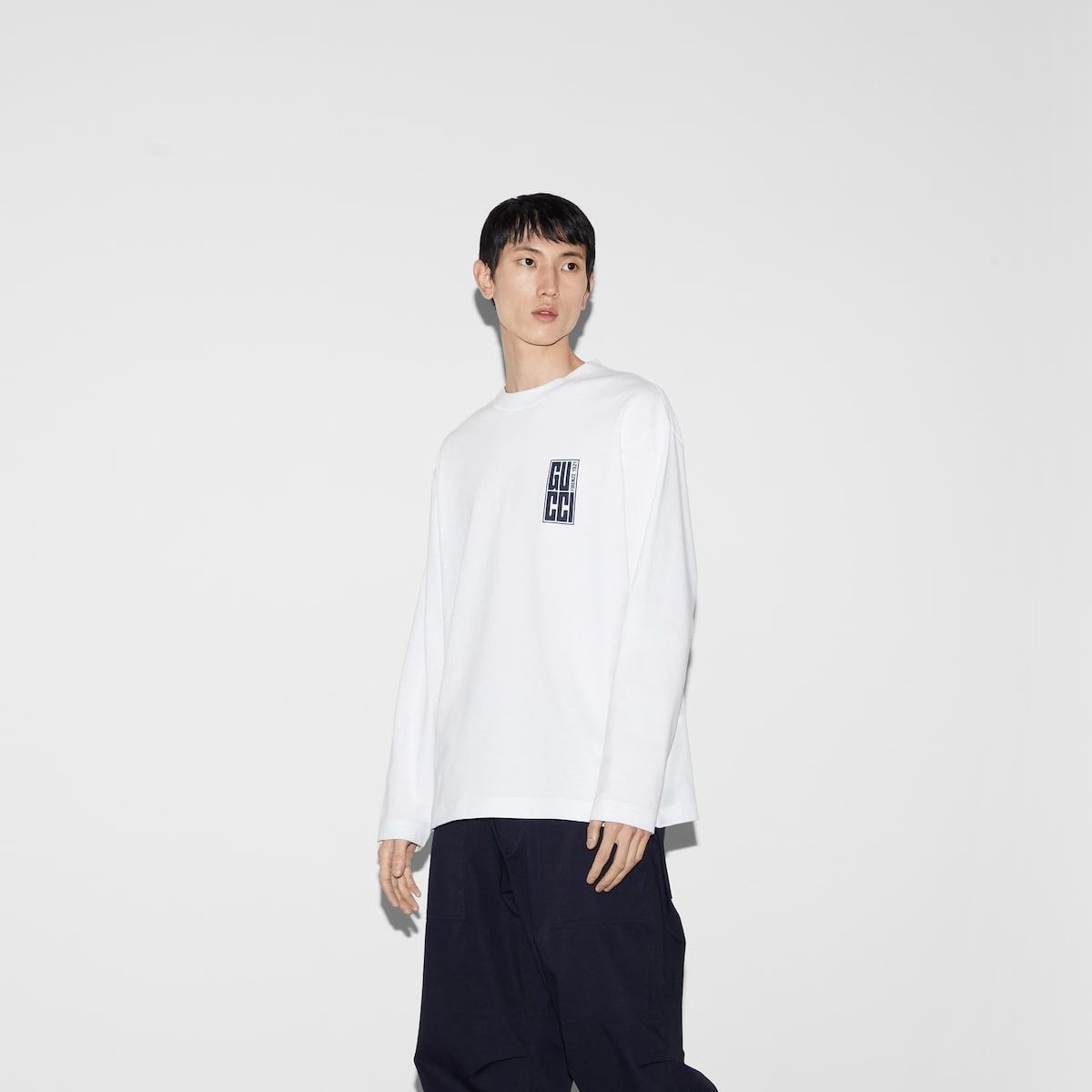 Gucci o1s1wg110925 Cotton Jersey T-Shirt With Gucci Print in White Size US S / EU 44-46 / 1 - 3 Thumbnail