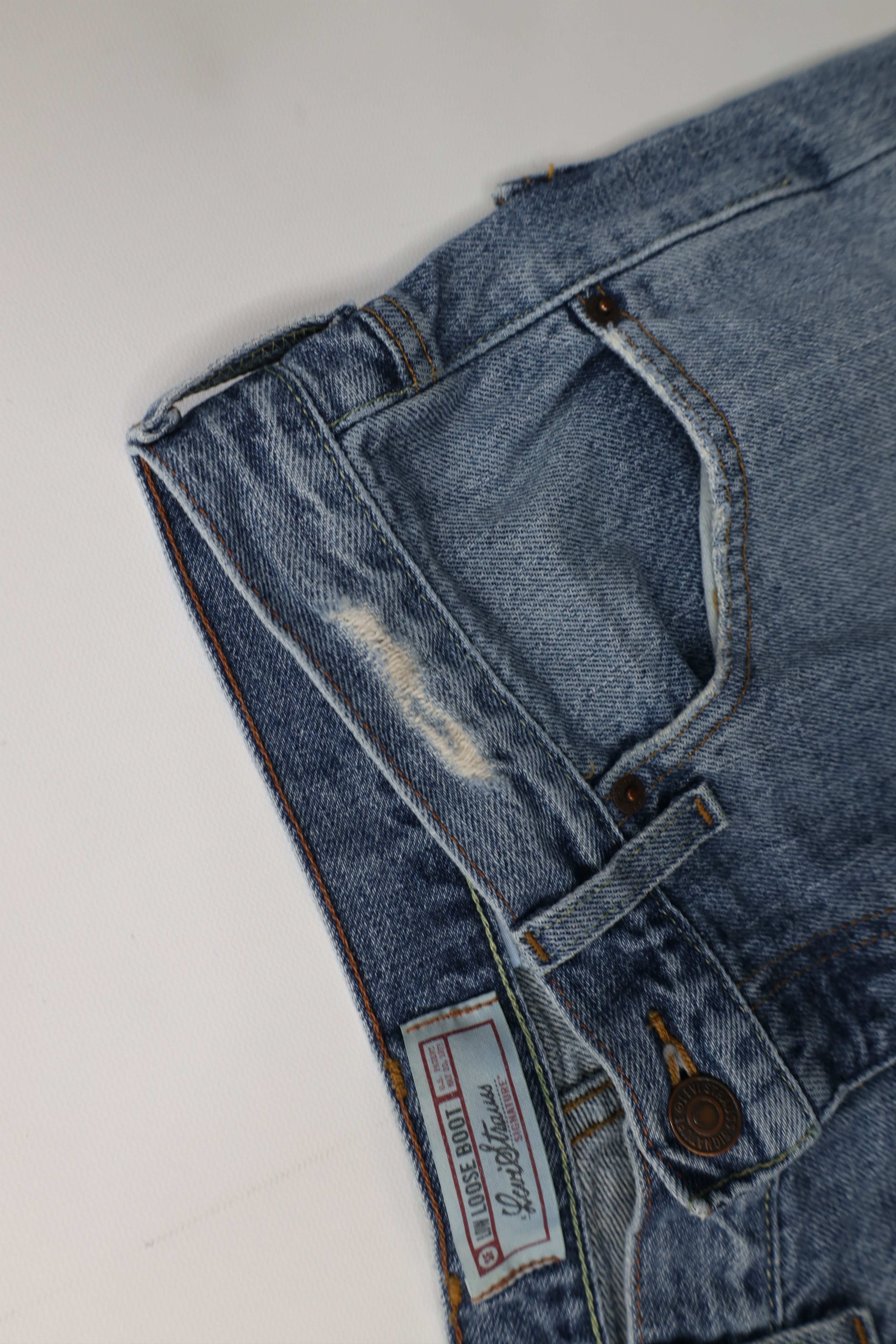 Levi's Vintage Y2K Levis Flared Bootcut Denim Jeans Blue Cotton Size US 30 / EU 46 - 10 Thumbnail