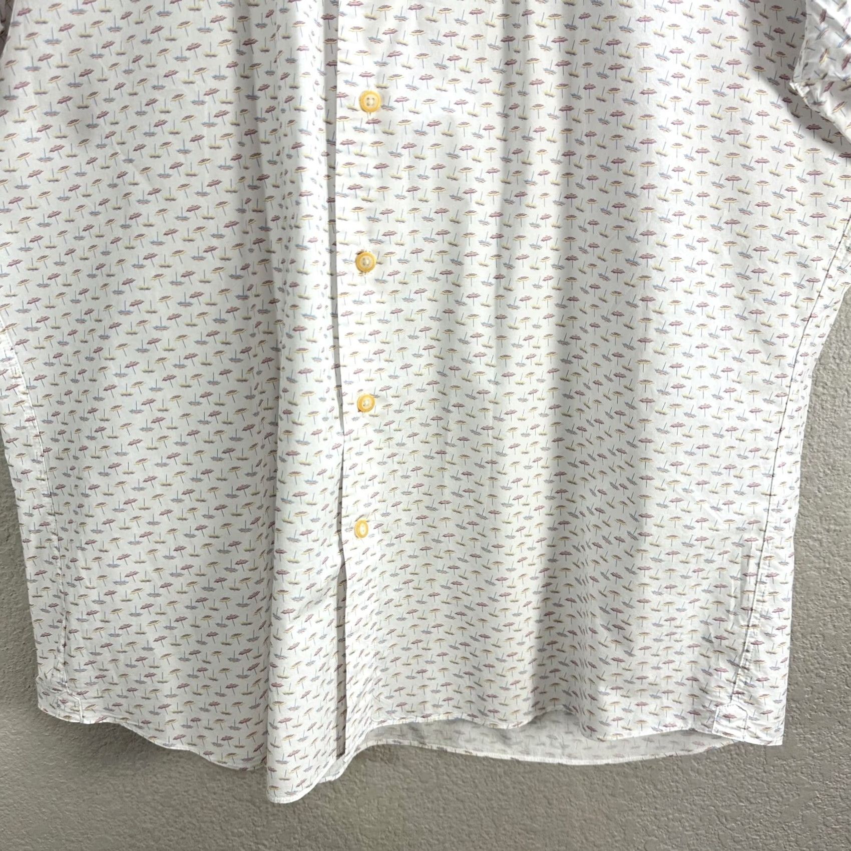 David Donahue David Donahue White Shirt Umbrellas Short Sleeve Cotton XL Mens Button-Up Shirt Size US XL / EU 56 / 4 - 5 Thumbnail