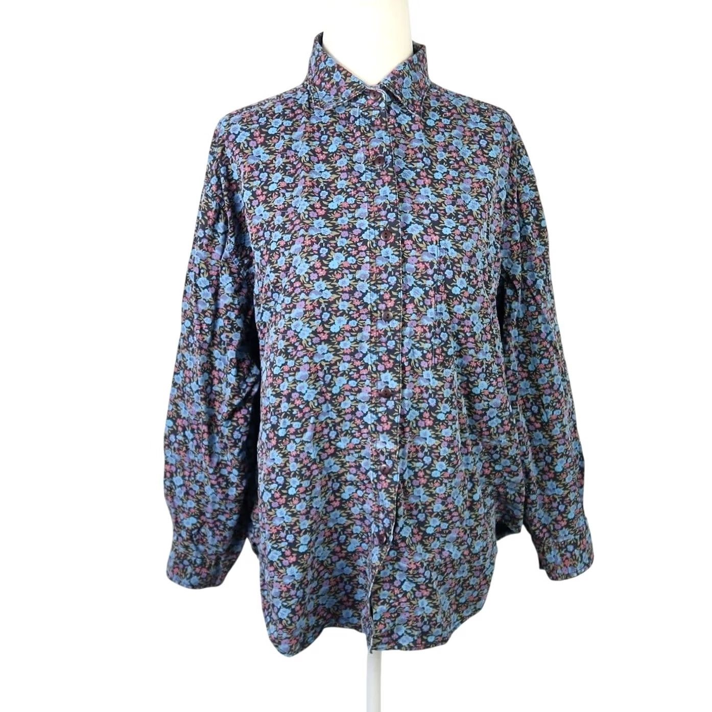 Brandblack VINTAGE 90s Punch Blue and Black Ditsy Floral Cotton Button-Down Shirt L Women Long Sleeve Bohemian 80s 90s Size L / US 10 / IT 46 - 2 Thumbnail