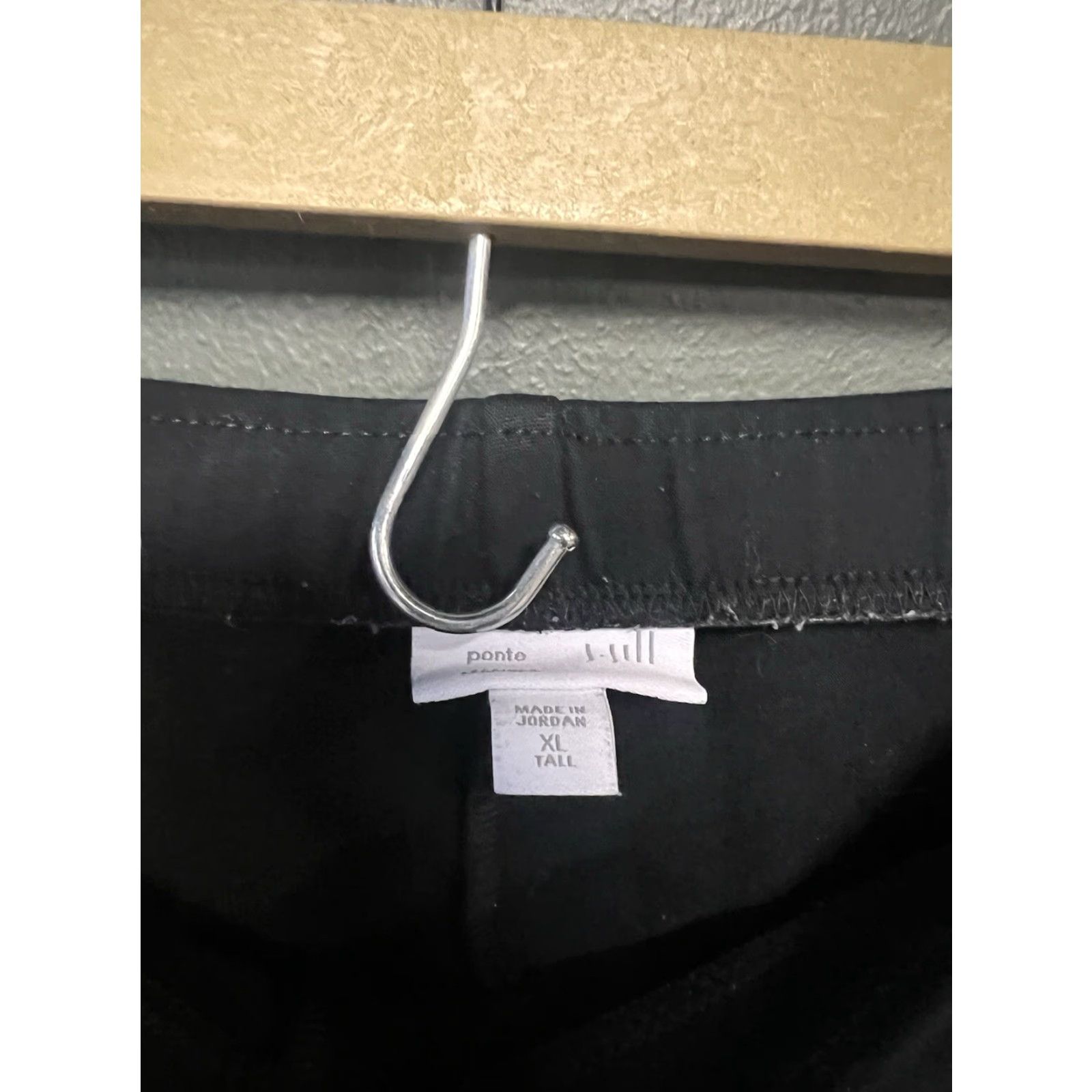 J. Jill J. Jill Black Pull On Stretch Fit Pants Cropped XL Tall Womens Size XL Tall Cropped Stretch Black Pants Size 40" / US 18 - 3 Thumbnail