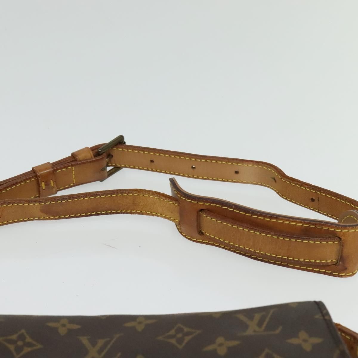 Louis Vuitton LOUIS VUITTON Monogram Saint Cloud GM Shoulder Bag M51242 Size ONE SIZE - 14 Thumbnail