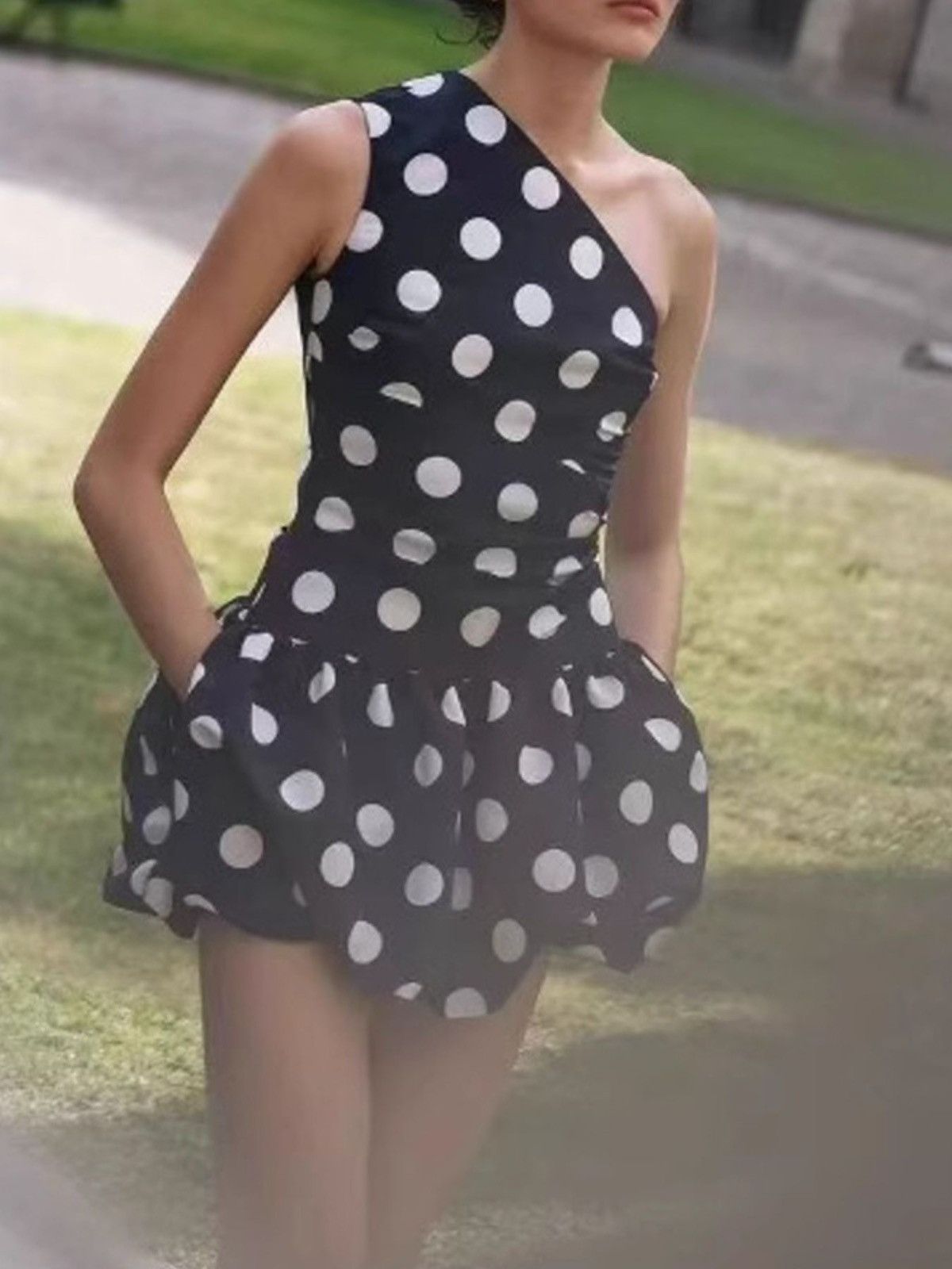 Other NWT One-Shoulder Polka Dot Ruffled Mini Dress Size S/M/L Size M / US 6-8 / IT 42-44 - 1 Thumbnail