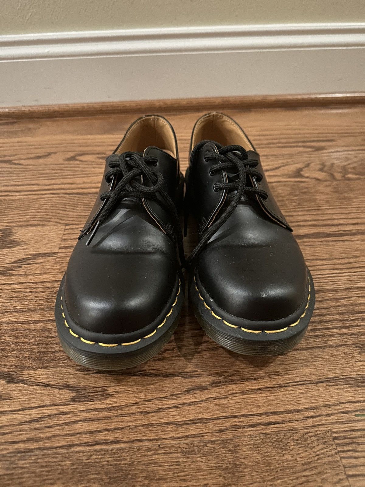 Dr. Martens Dr Martens Women's 1461 Smooth Leather Oxford Shoe in Black Size US 6 / IT 36 - 2 Thumbnail
