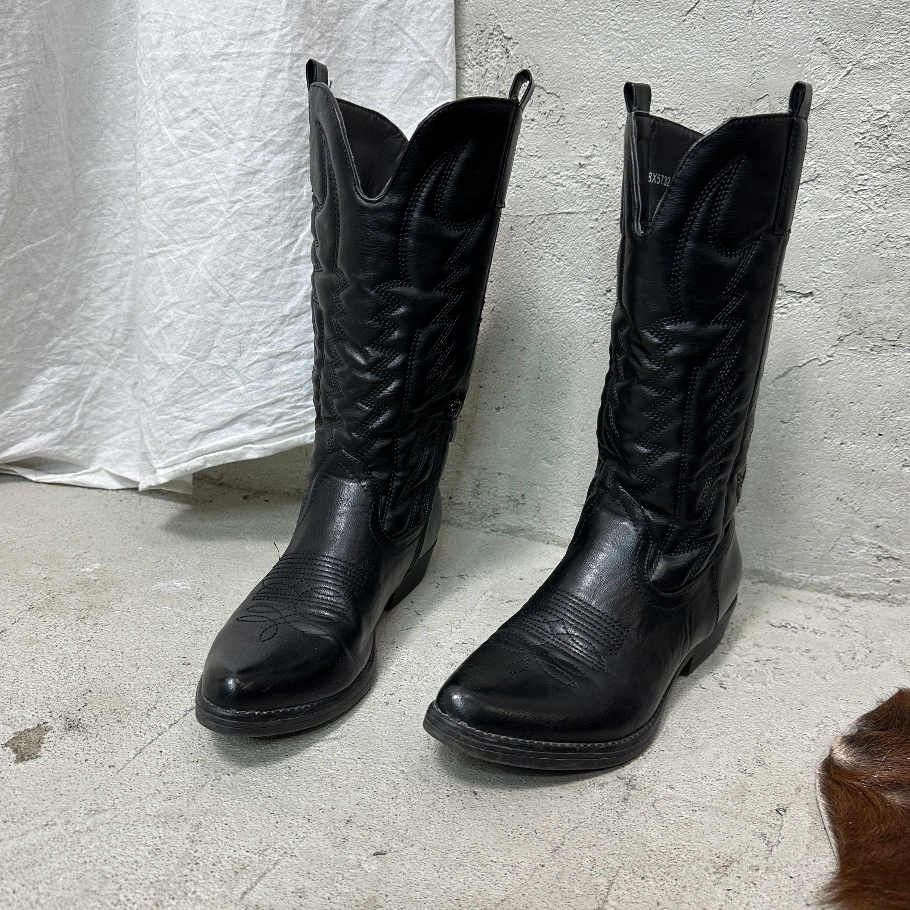 Vintage Vintage Western Faux Leather Cowboy Boots 00s Size US 10 / IT 40 - 4 Thumbnail