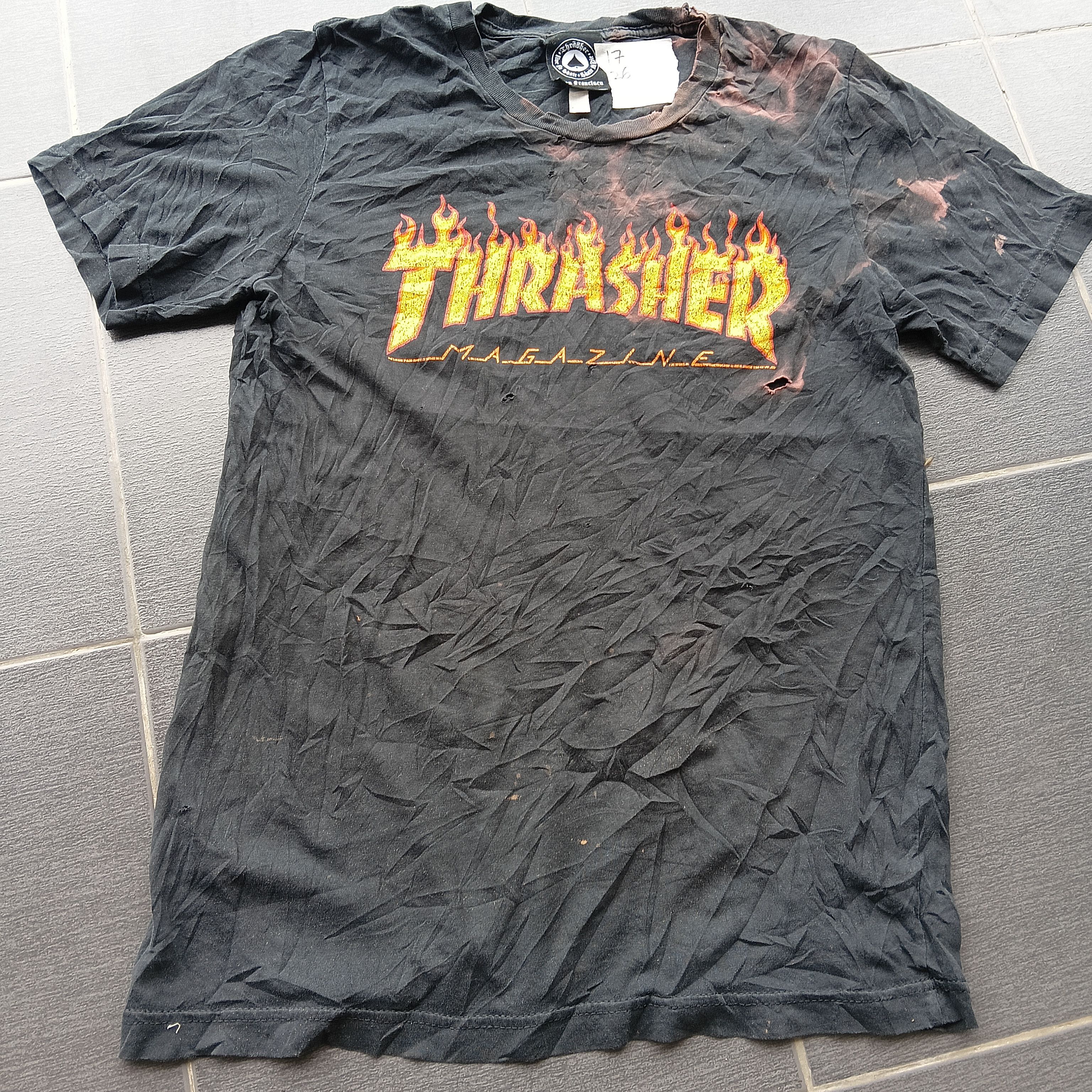 Thrasher thrasher tee BIG LOGO distressed S SKATES Size US S / EU 44-46 / 1 - 2 Thumbnail